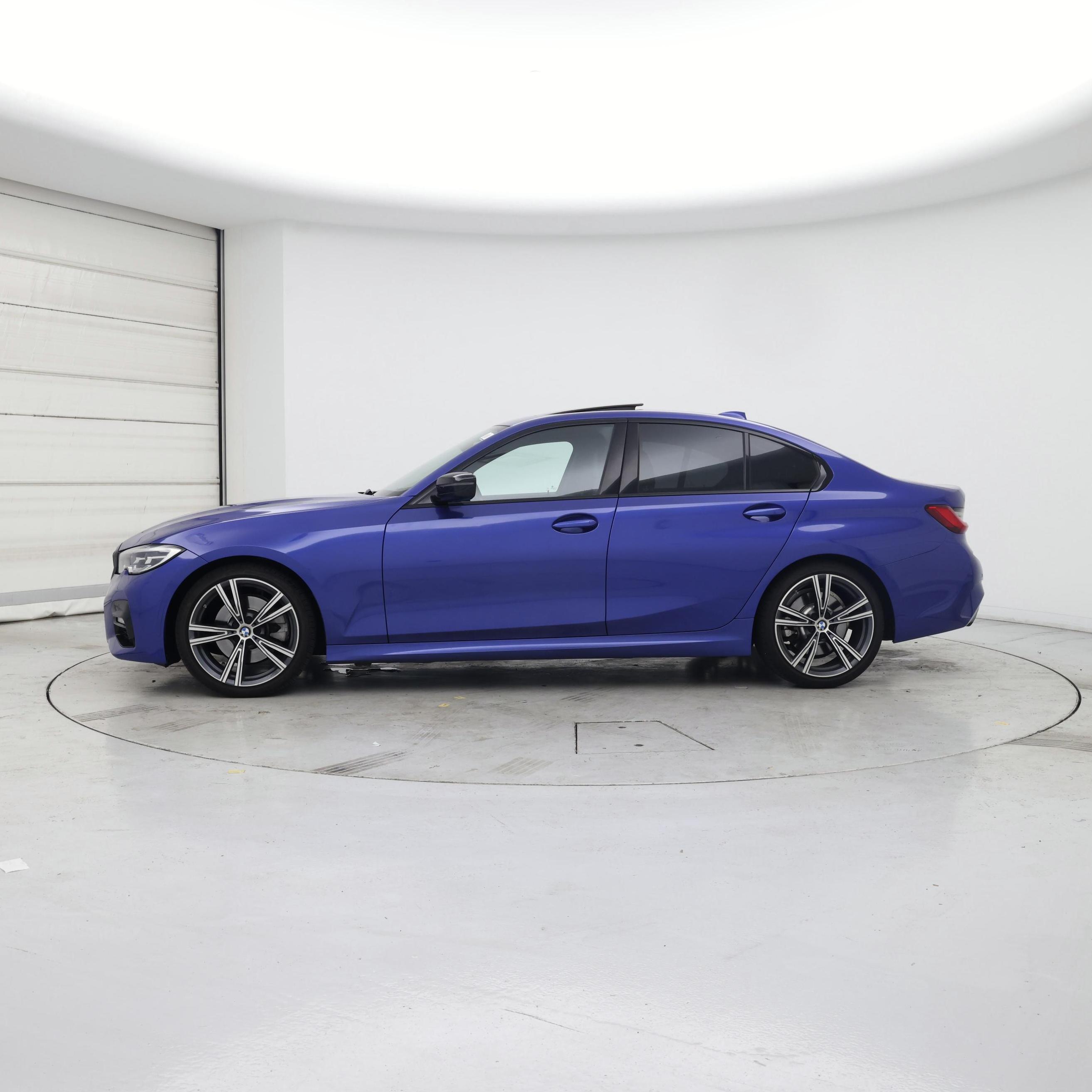 Thumbnail: 2021 BMW 3 Series - 3