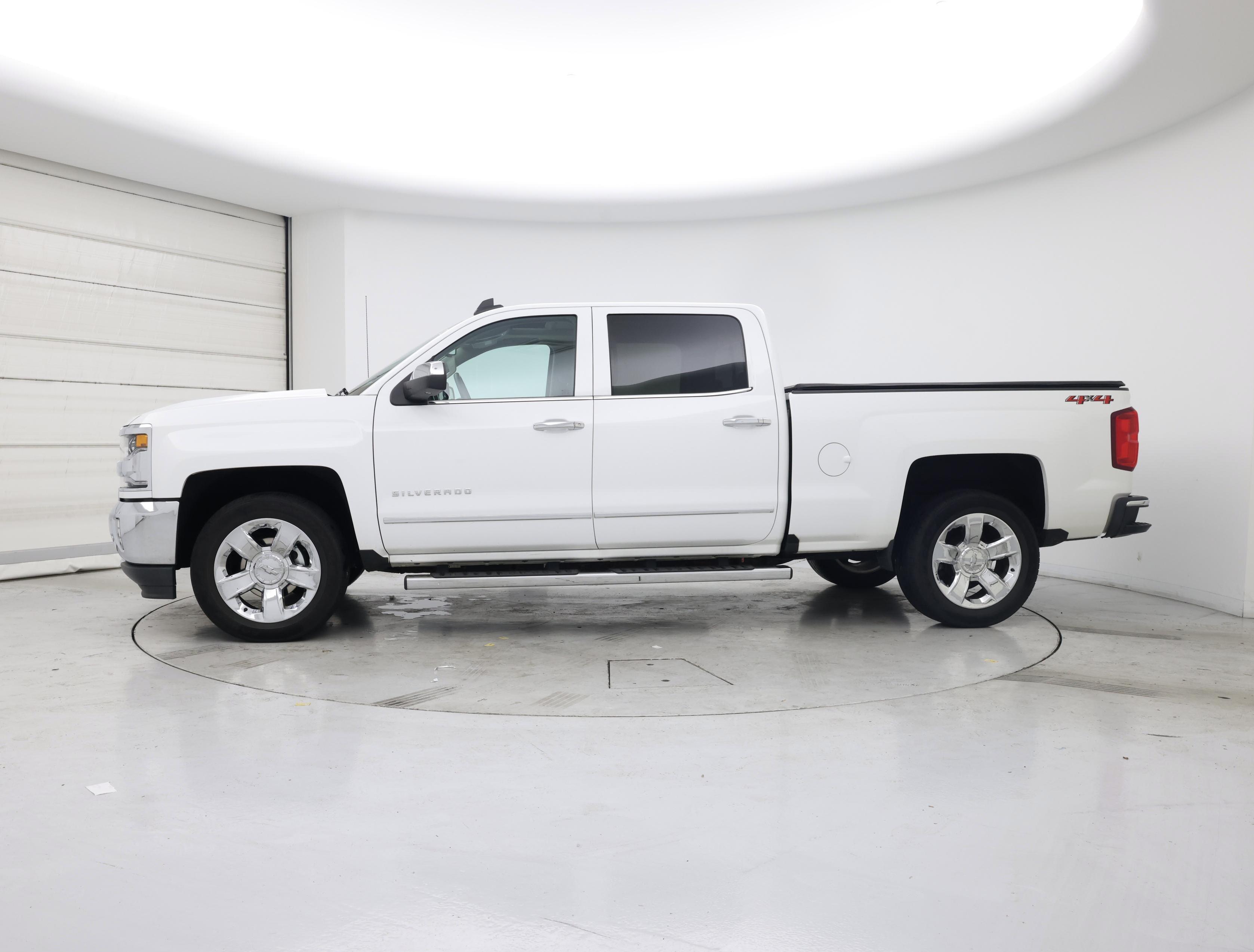 Thumbnail: 2018 Chevrolet Silverado 1500 - 3