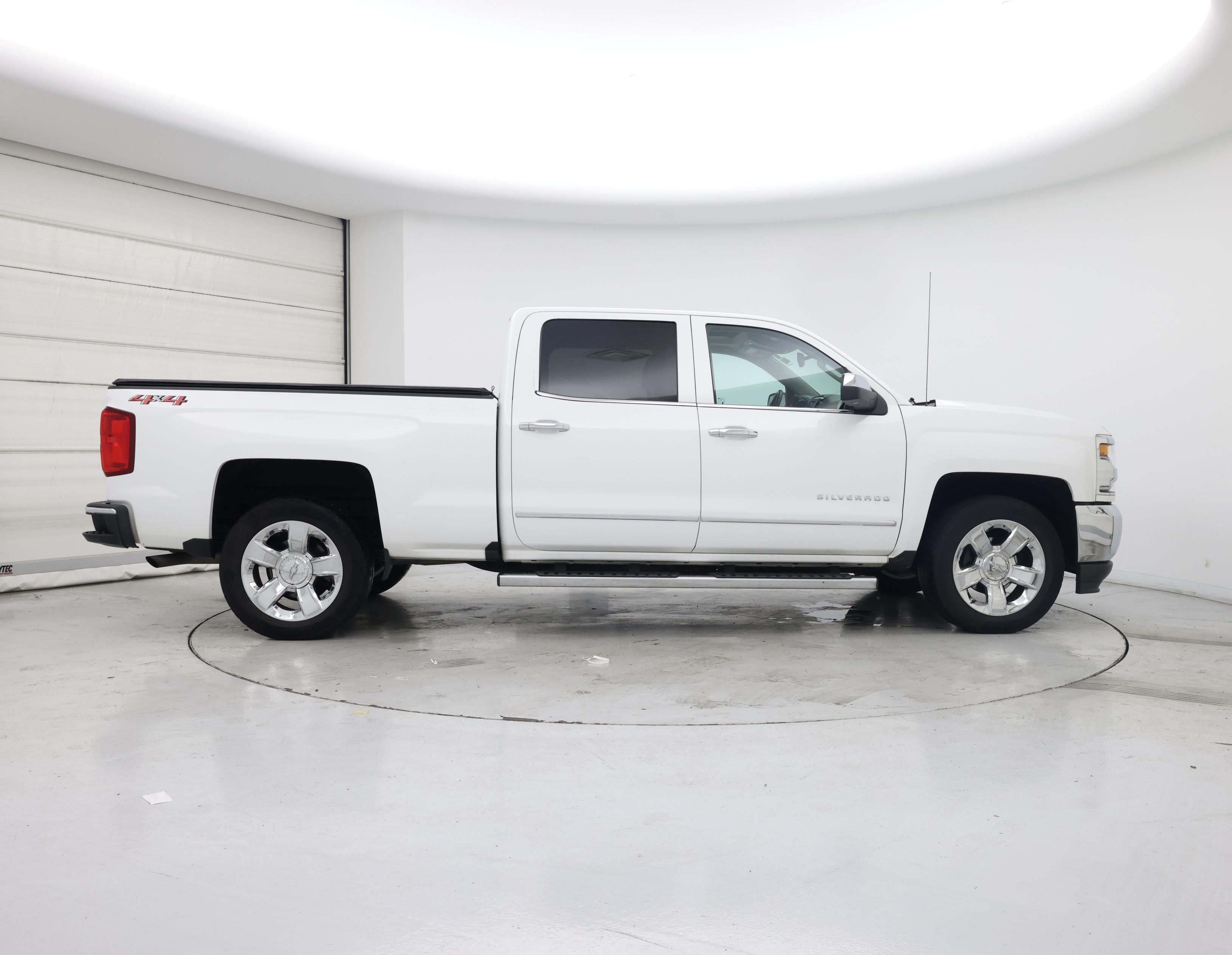 Thumbnail: 2018 Chevrolet Silverado 1500 - 7