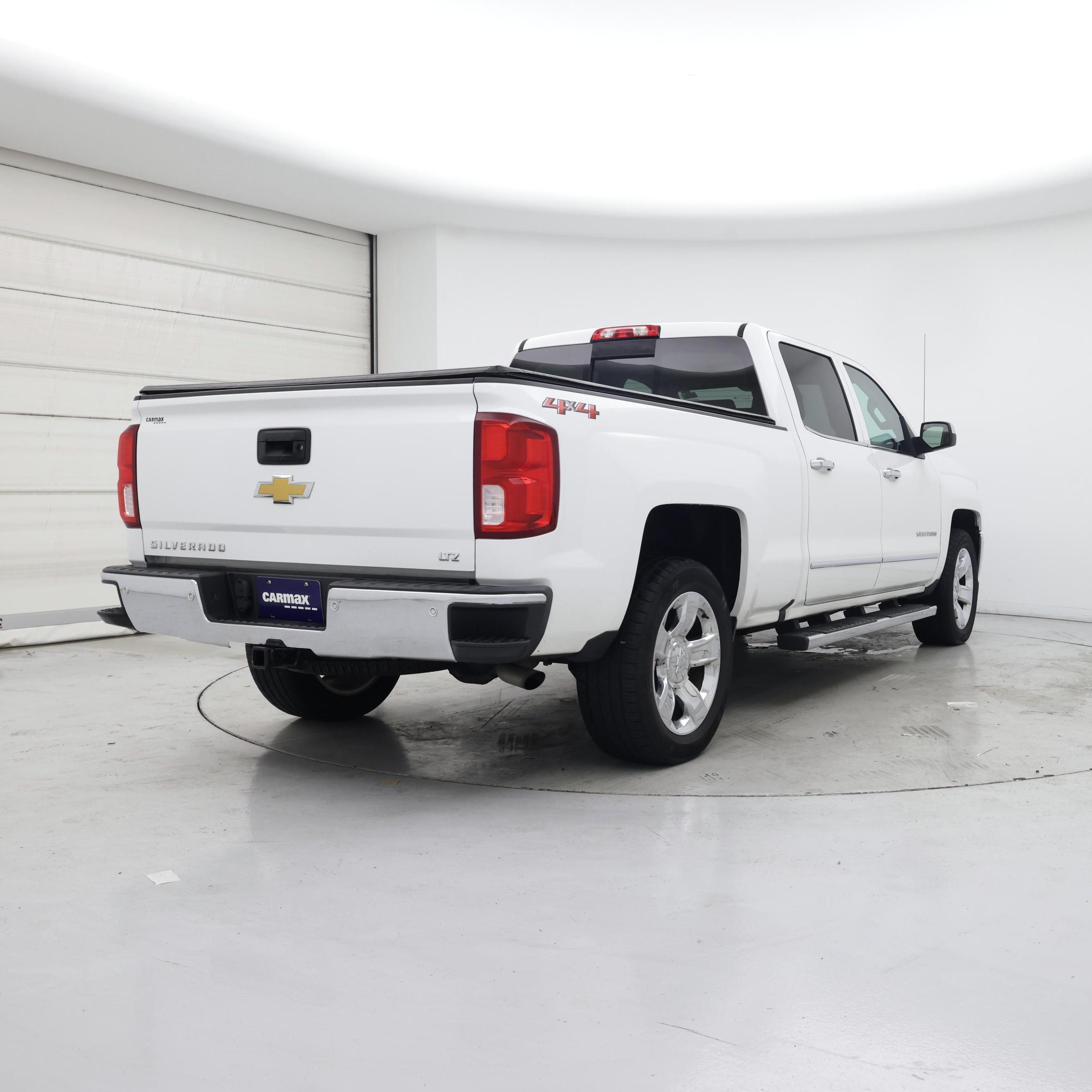 Thumbnail: 2018 Chevrolet Silverado 1500 - 8