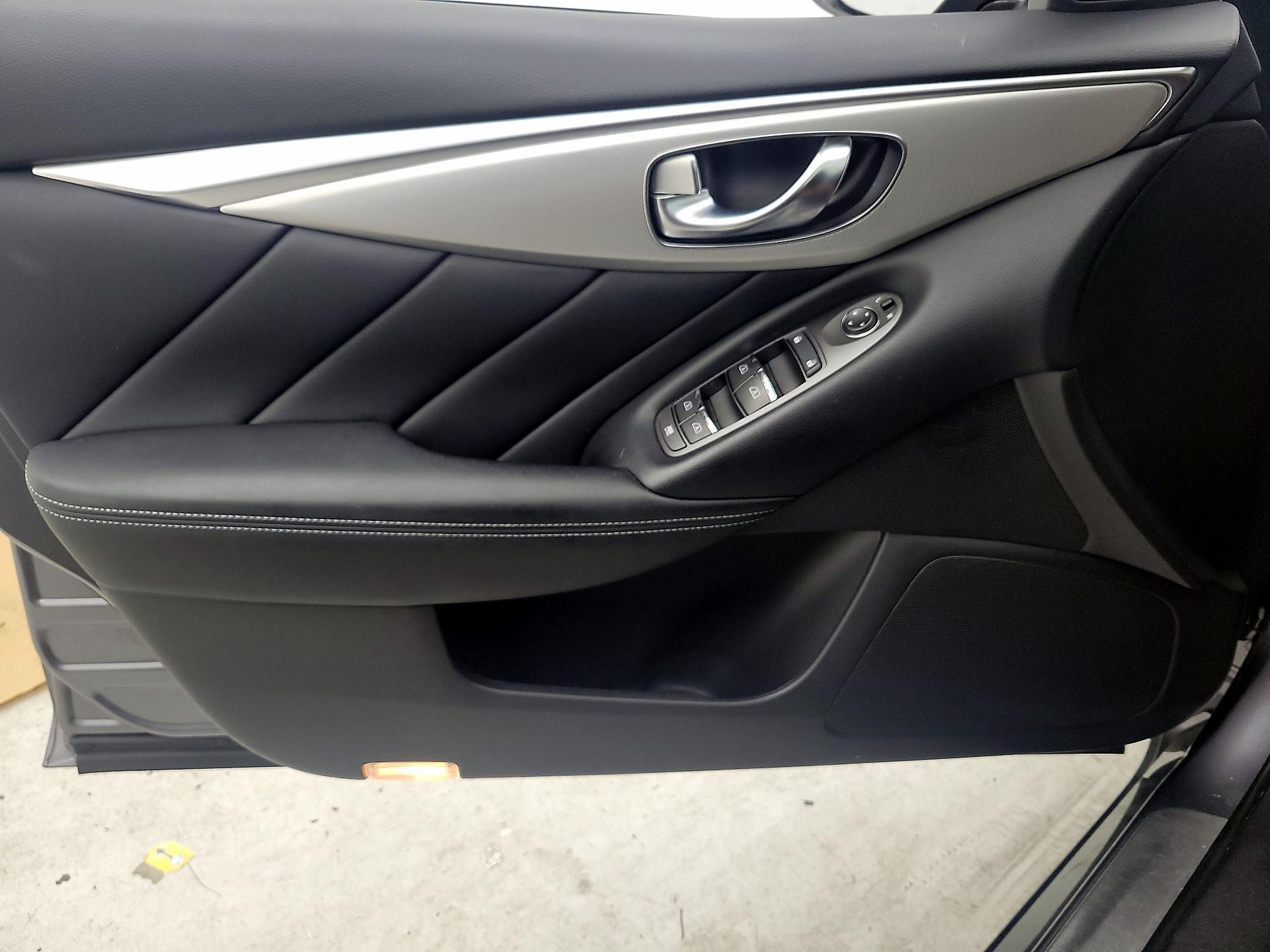 Thumbnail: 2020 INFINITI Q50 - 12