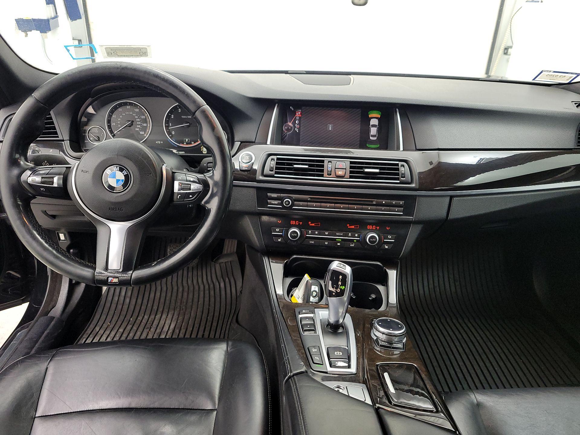 Thumbnail: 2015 BMW 5 Series - 9