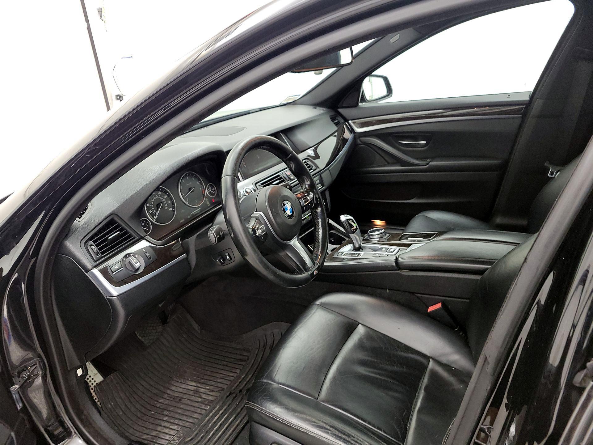 Thumbnail: 2015 BMW 5 Series - 11
