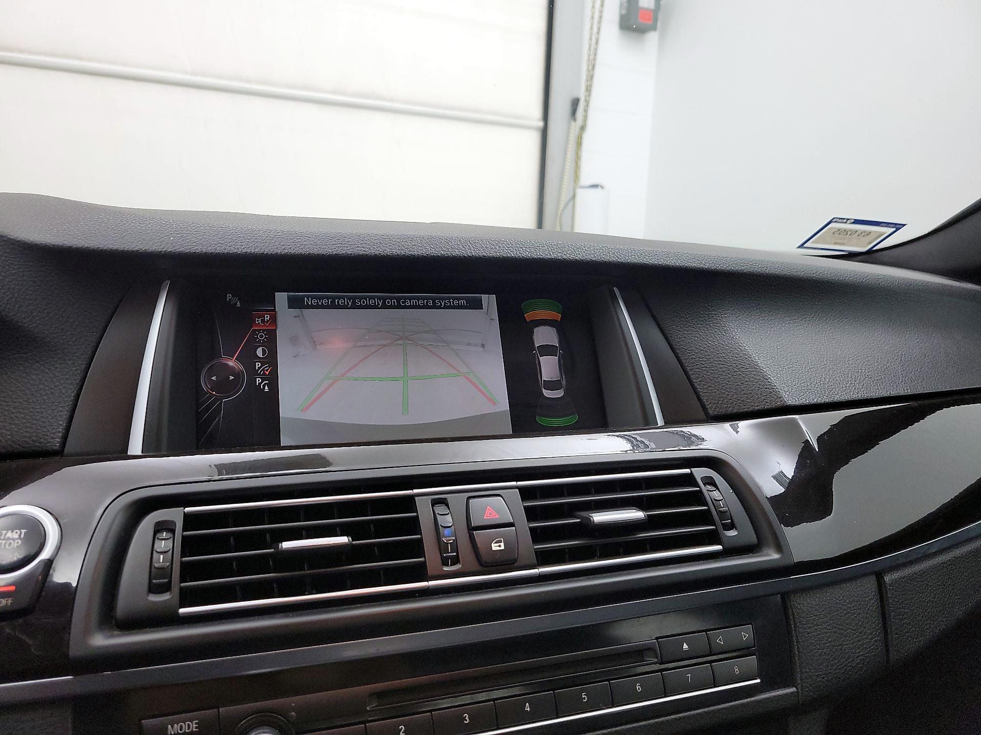 Thumbnail: 2015 BMW 5 Series - 14