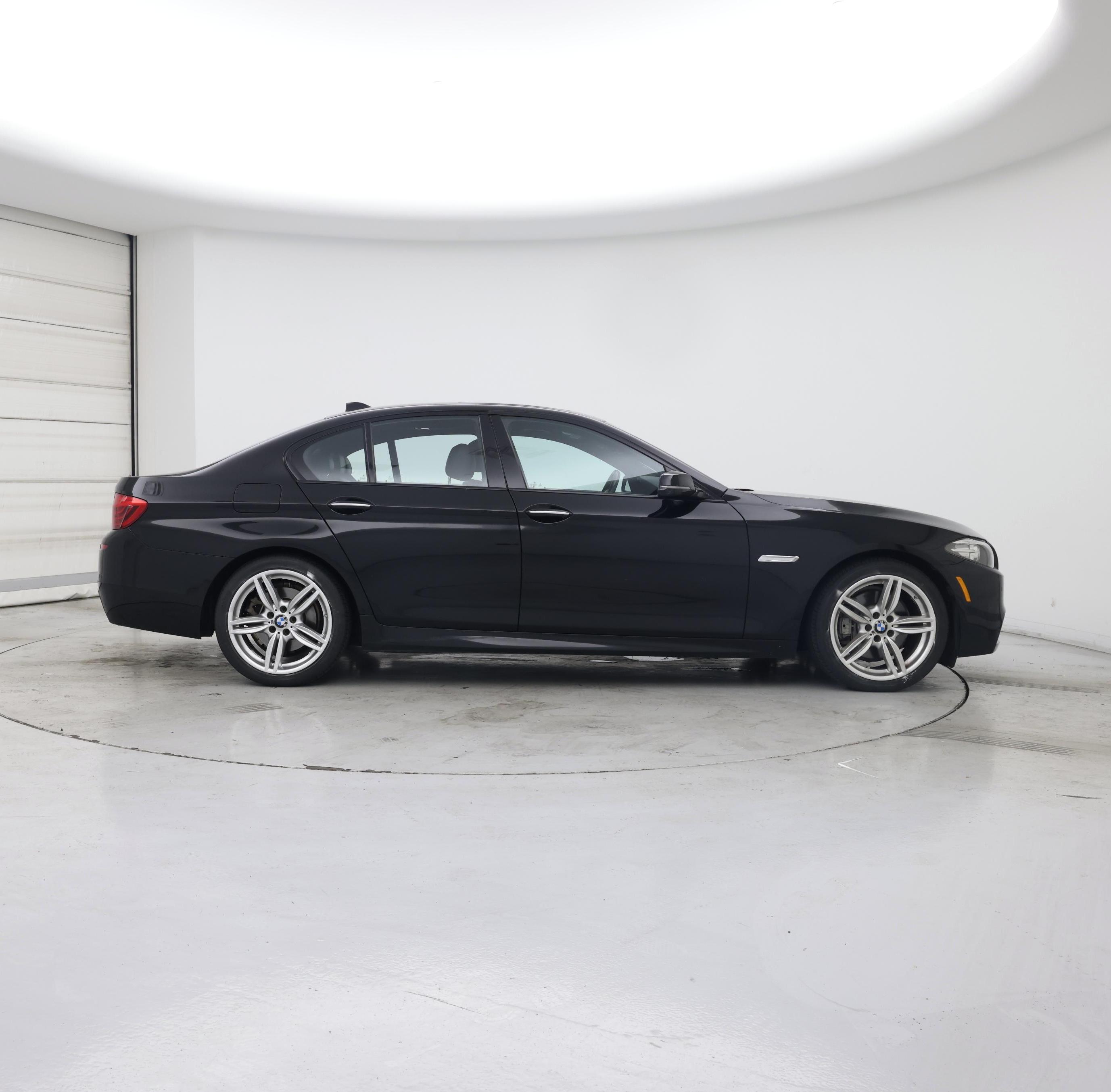 Thumbnail: 2015 BMW 5 Series - 7