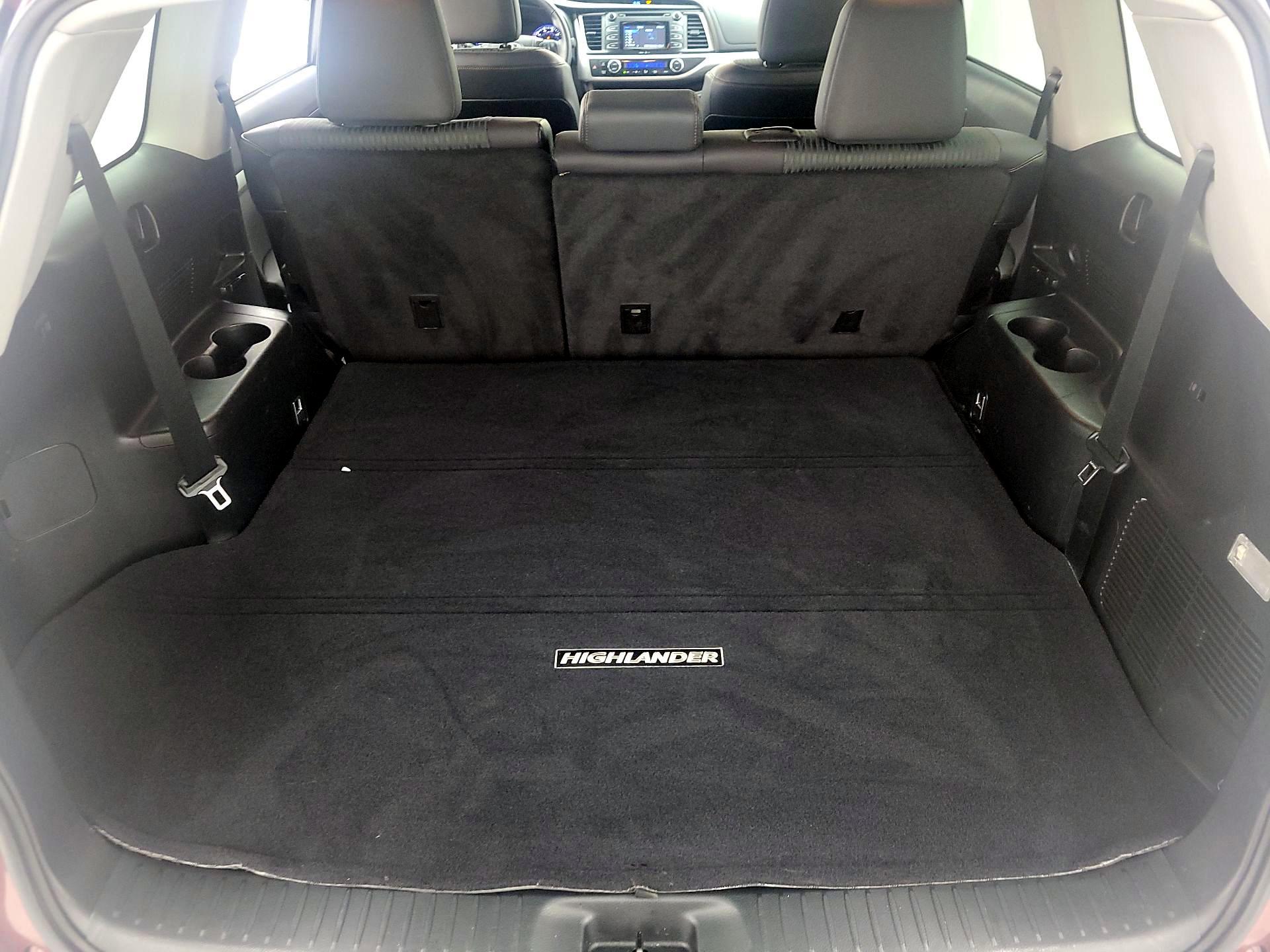 Thumbnail: 2015 Toyota Highlander - 19