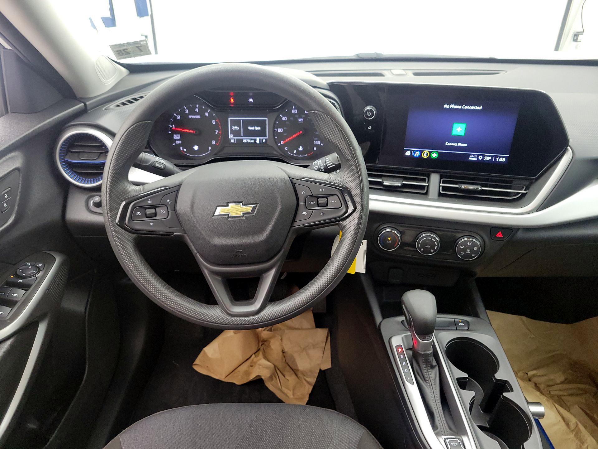 Thumbnail: 2024 Chevrolet Trax - 10
