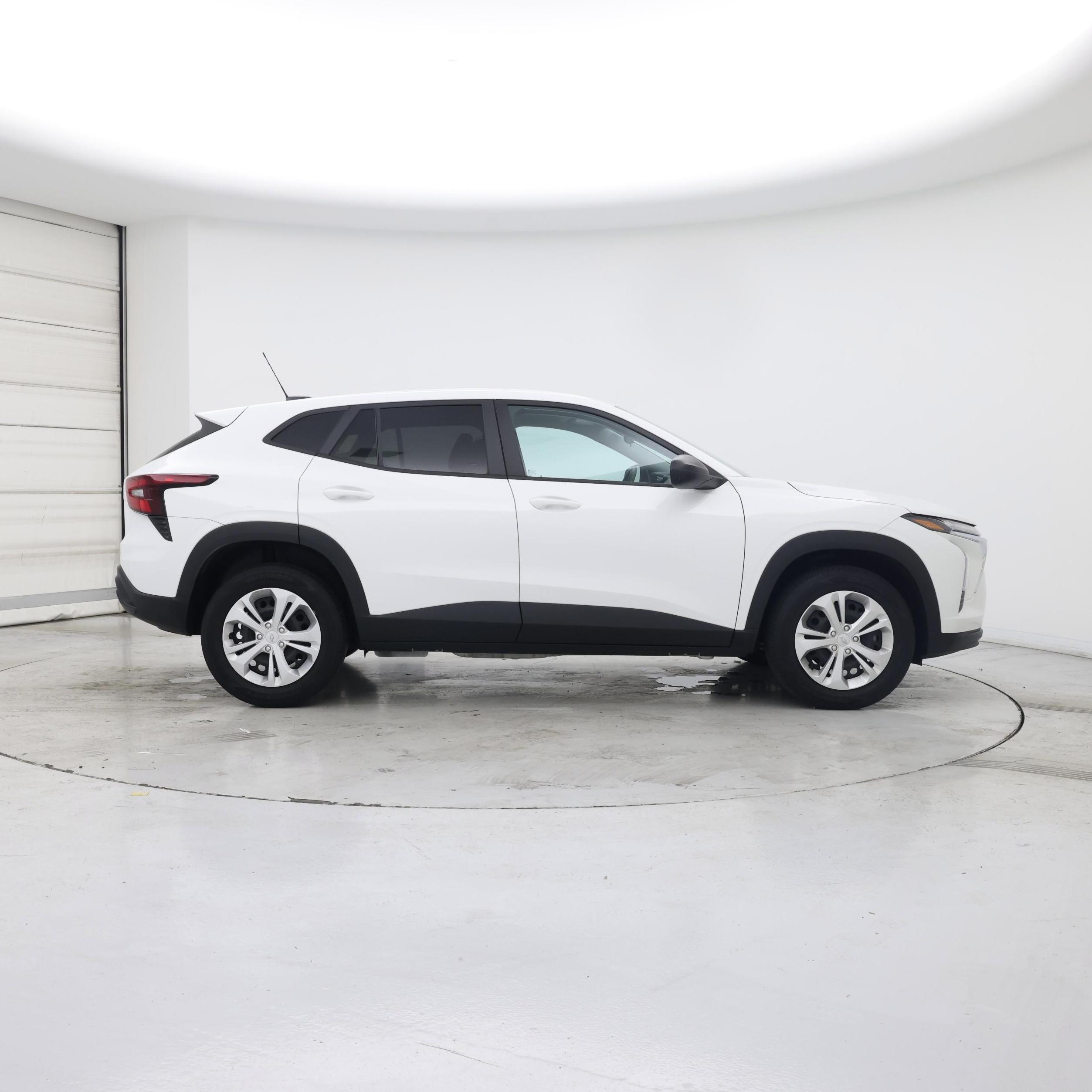 Thumbnail: 2024 Chevrolet Trax - 7