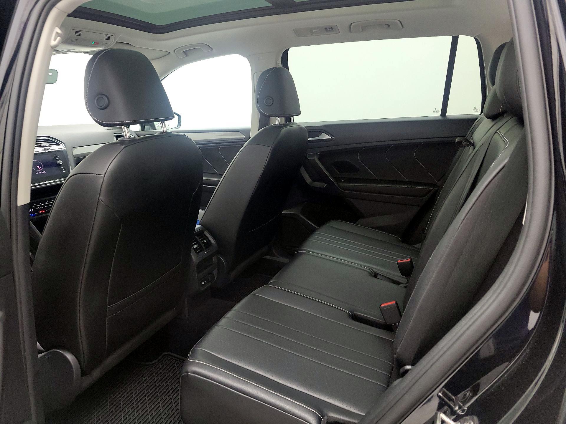 Thumbnail: 2022 Volkswagen Tiguan - 20