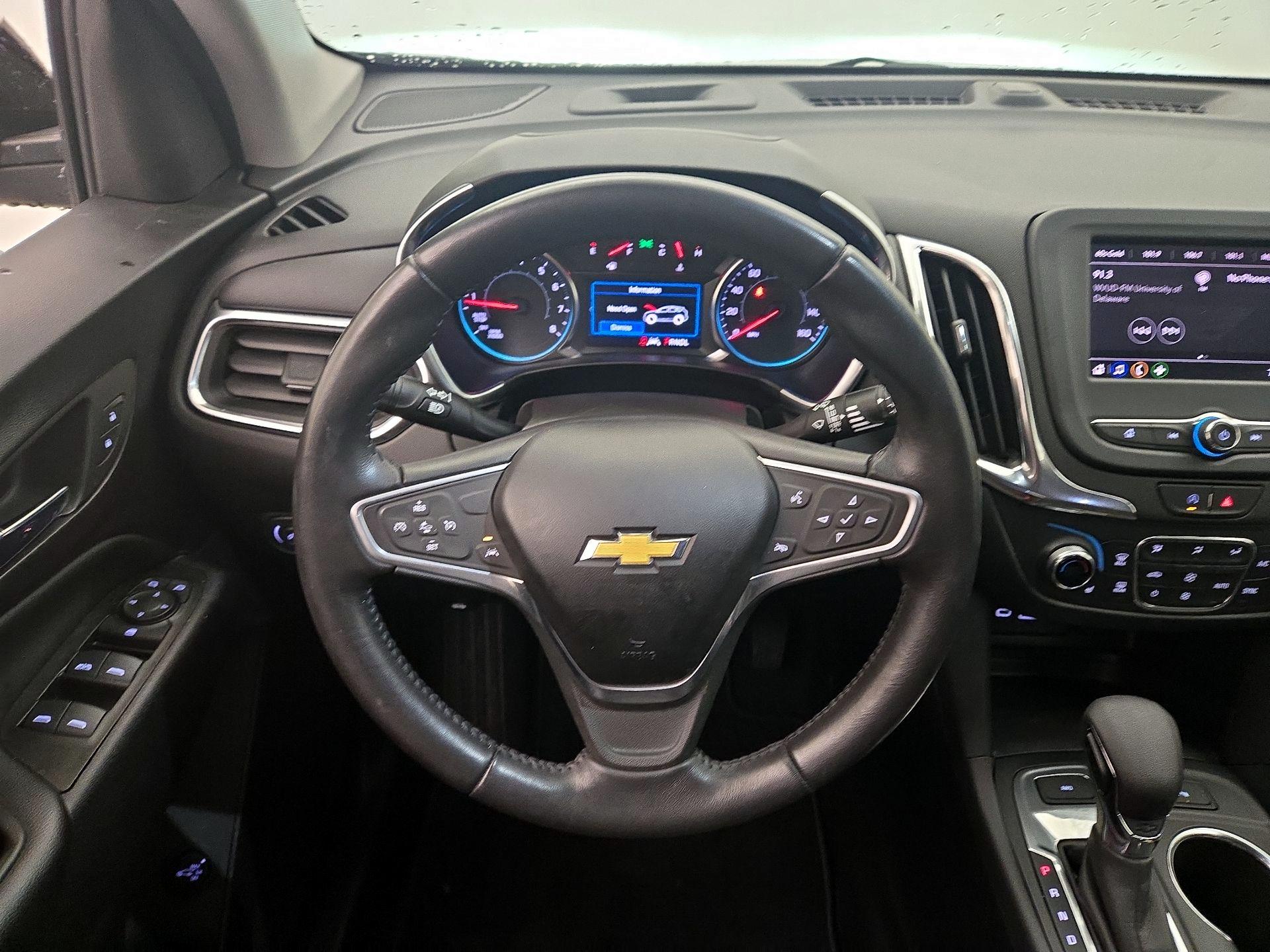 Thumbnail: 2022 Chevrolet Equinox - 10
