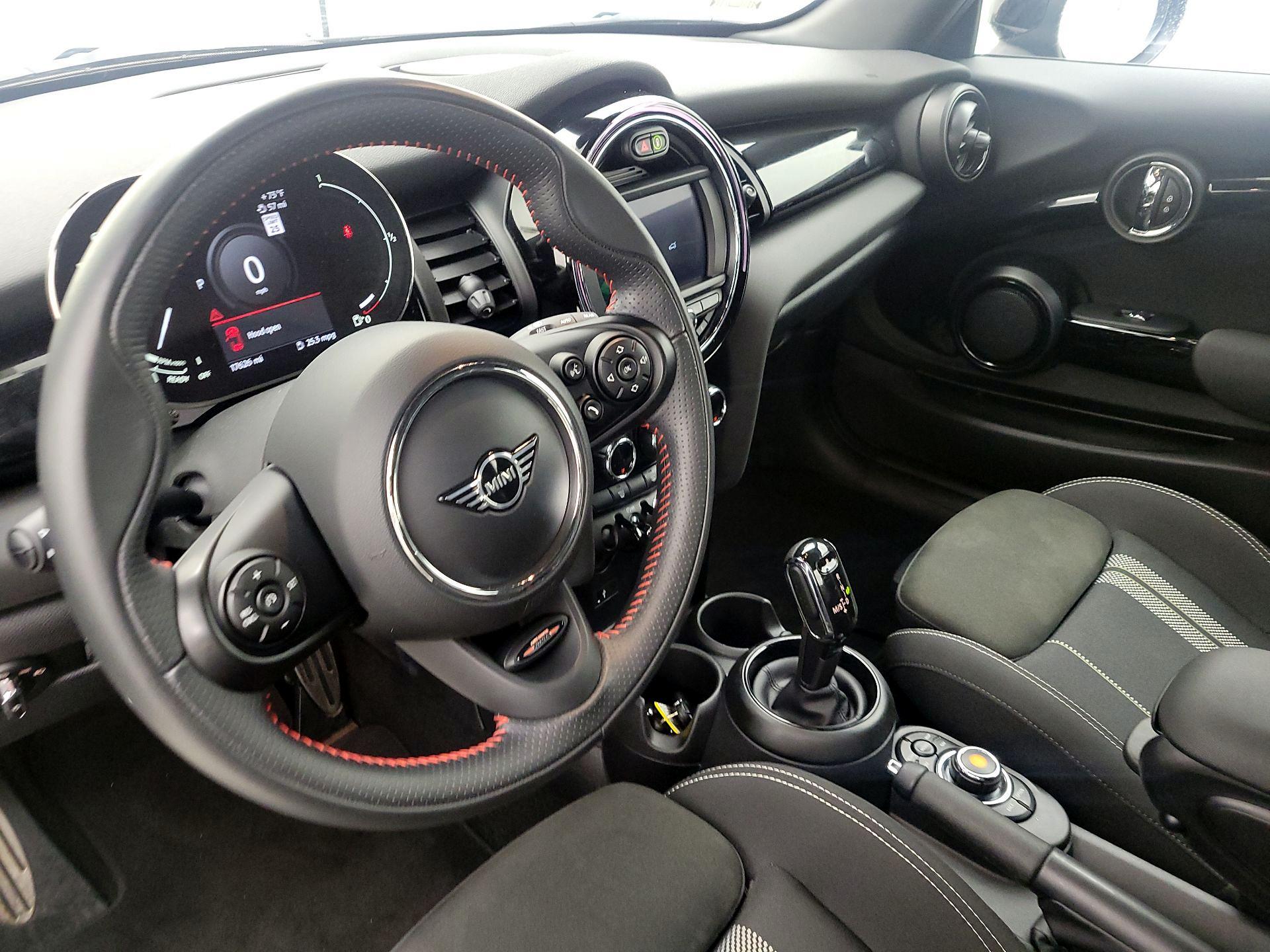 Thumbnail: 2021 MINI Cooper Hardtop - 9