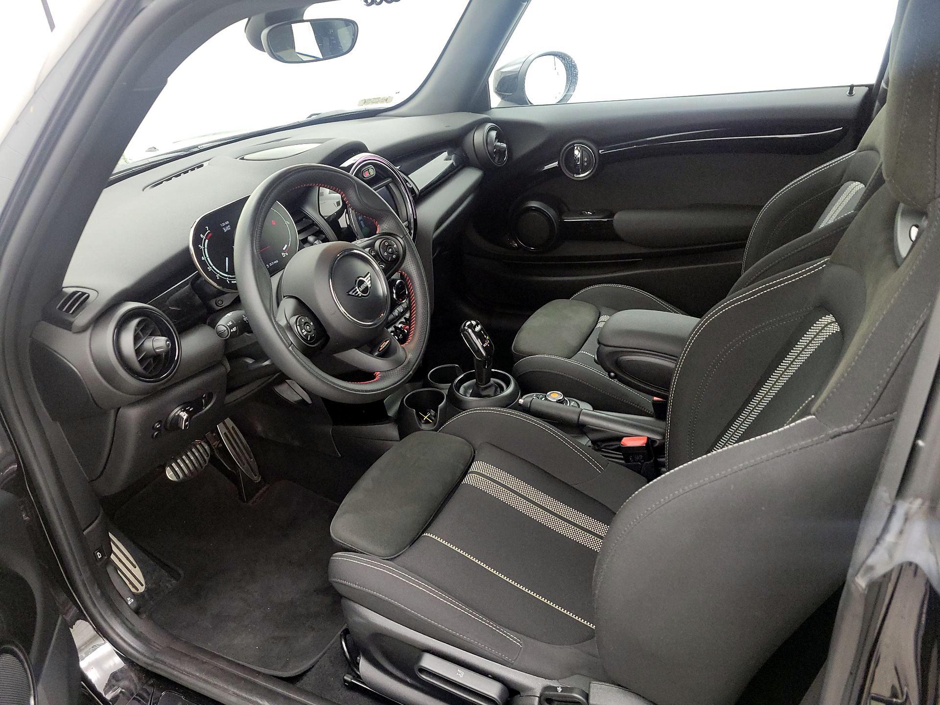 Thumbnail: 2021 MINI Cooper Hardtop - 11