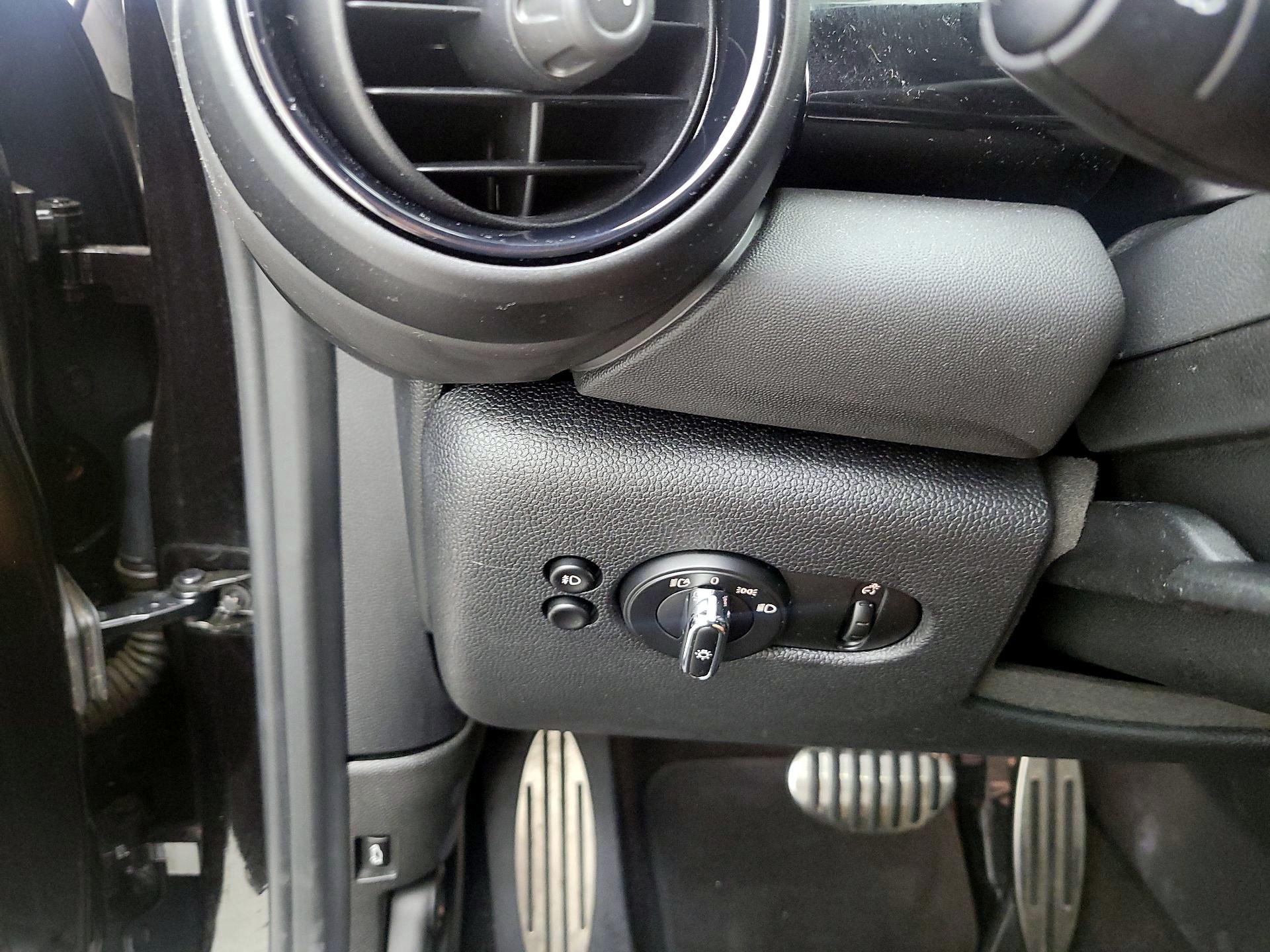Thumbnail: 2021 MINI Cooper Hardtop - 13