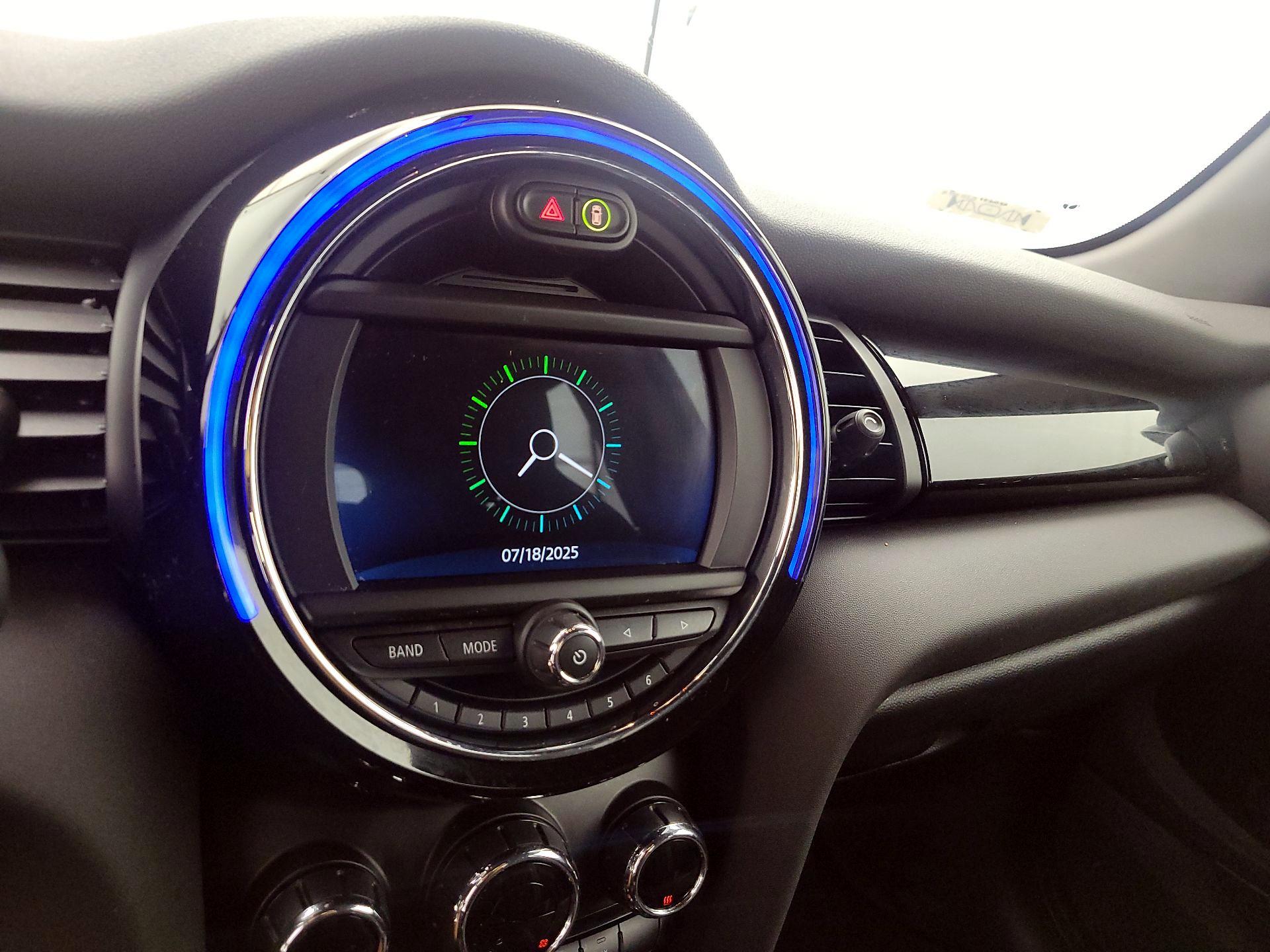 Thumbnail: 2021 MINI Cooper Hardtop - 15