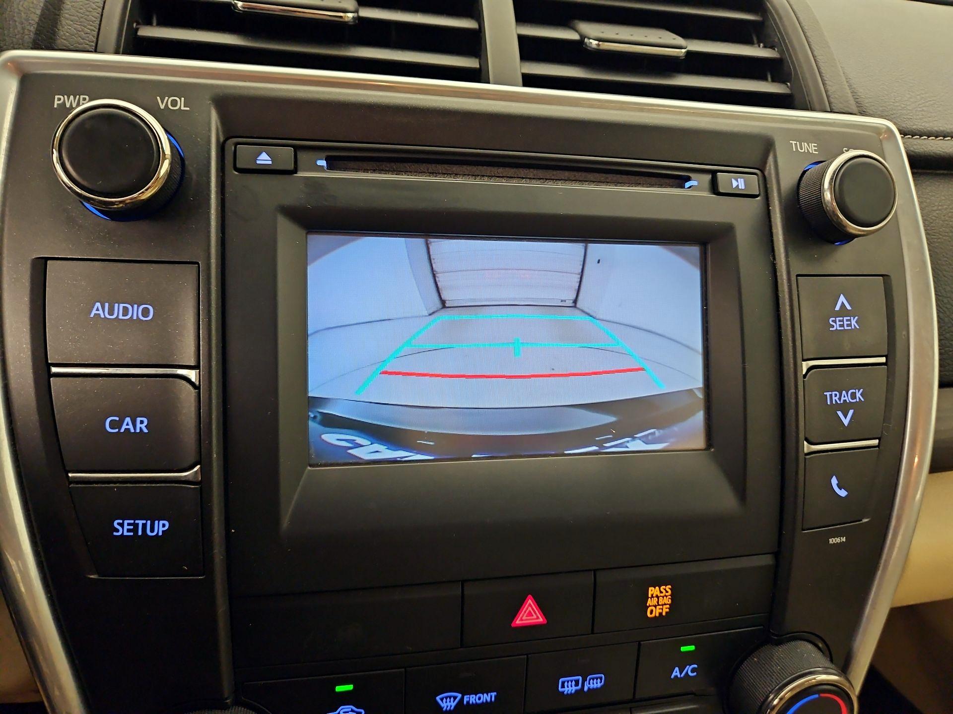 Thumbnail: 2017 Toyota Camry - 14