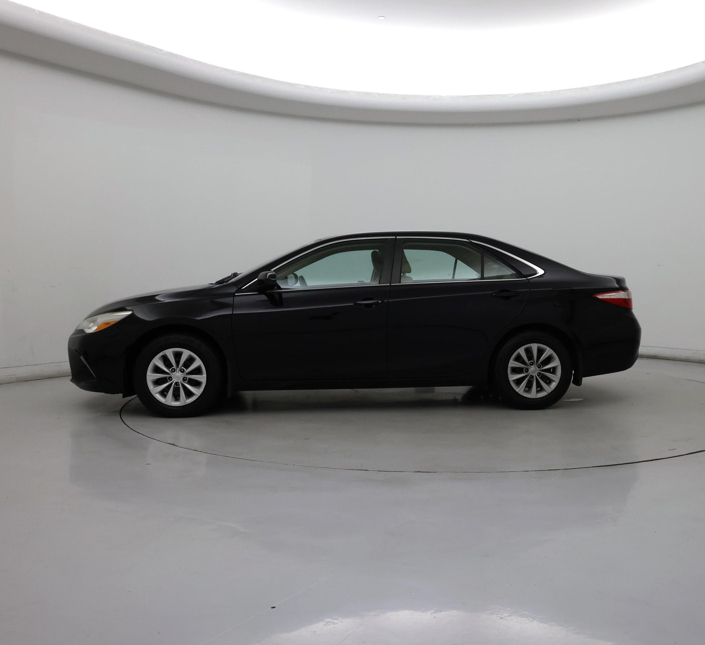Thumbnail: 2017 Toyota Camry - 3