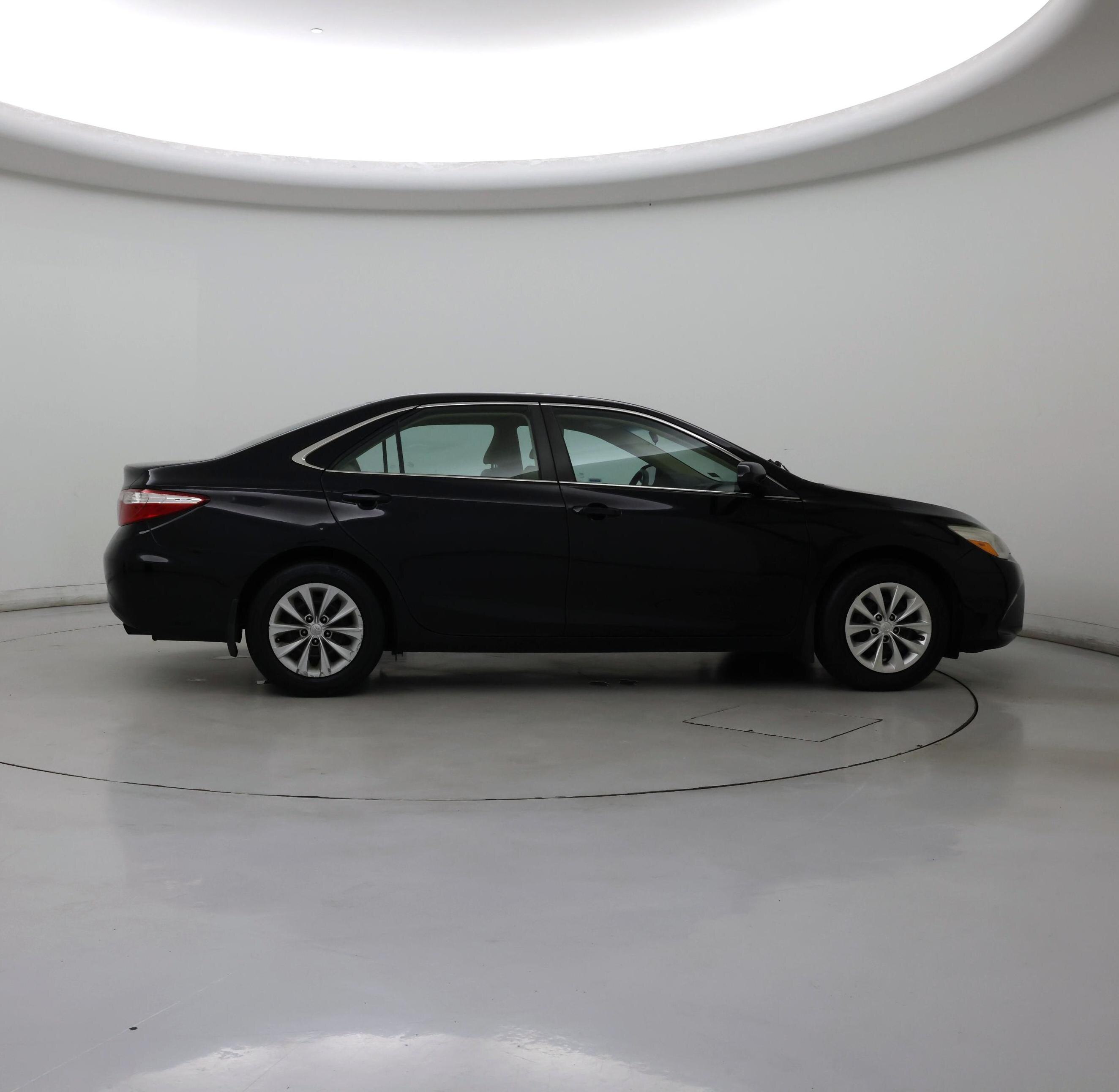 Thumbnail: 2017 Toyota Camry - 7