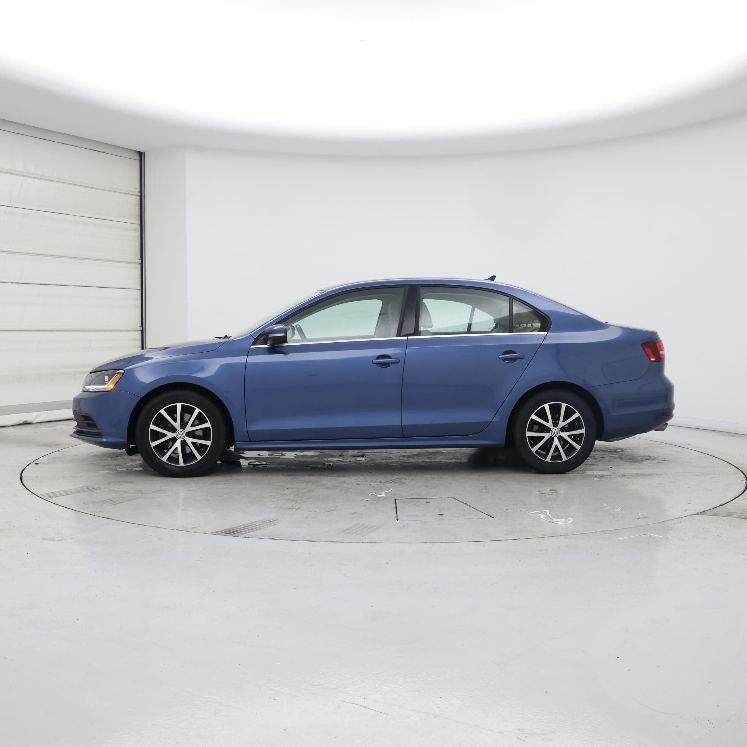 Thumbnail: 2018 Volkswagen Jetta - 3