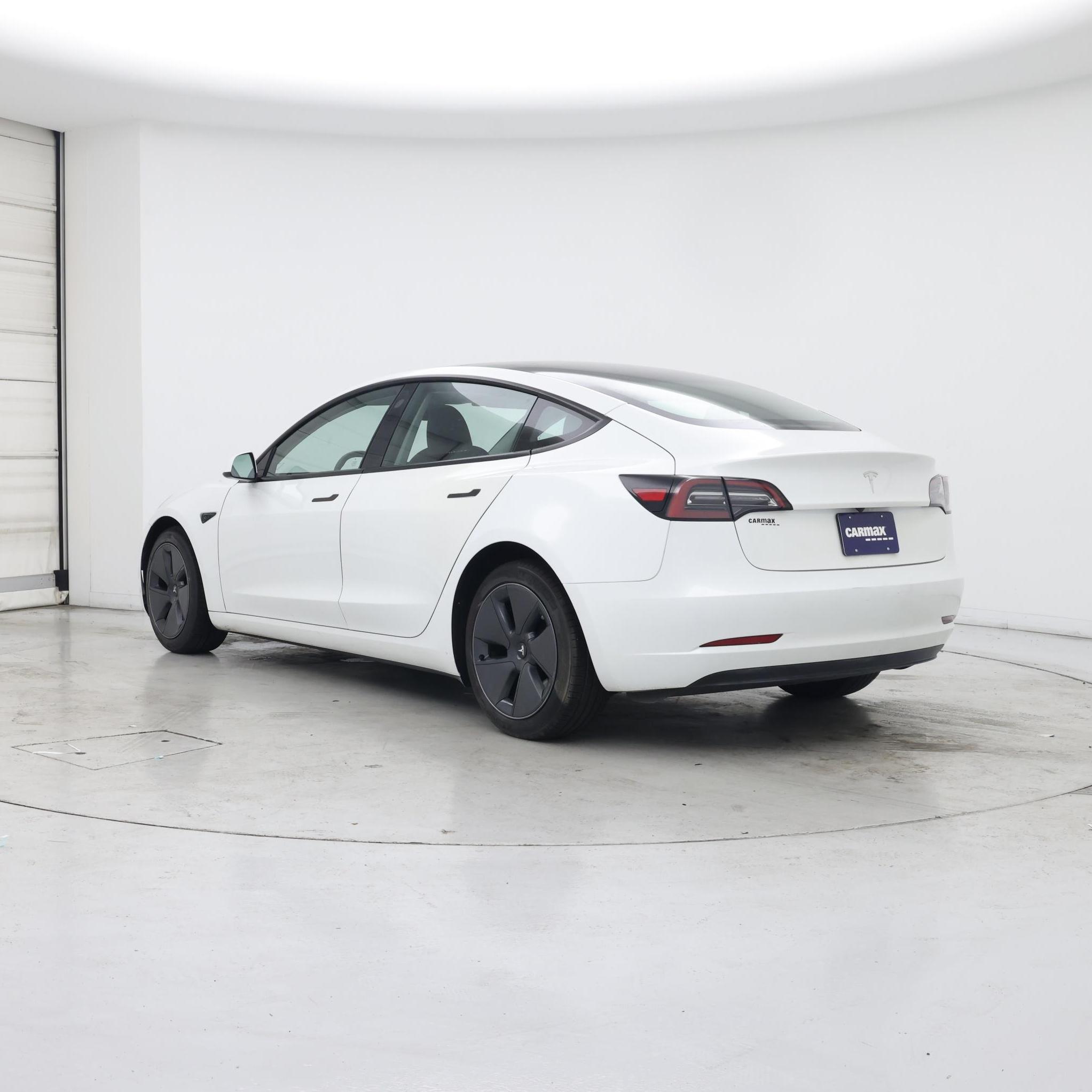 Thumbnail: 2023 Tesla Model 3 - 2