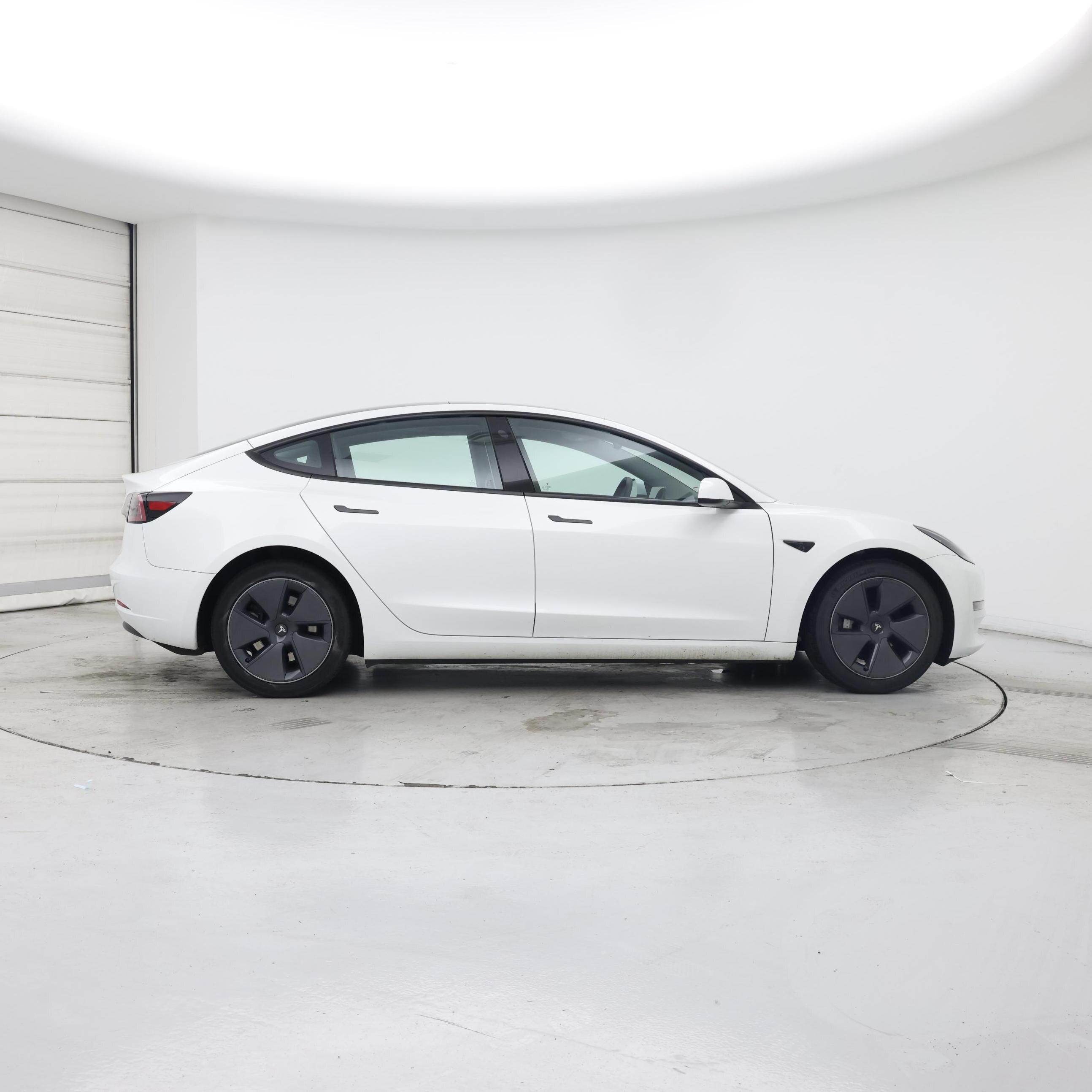 Thumbnail: 2023 Tesla Model 3 - 7
