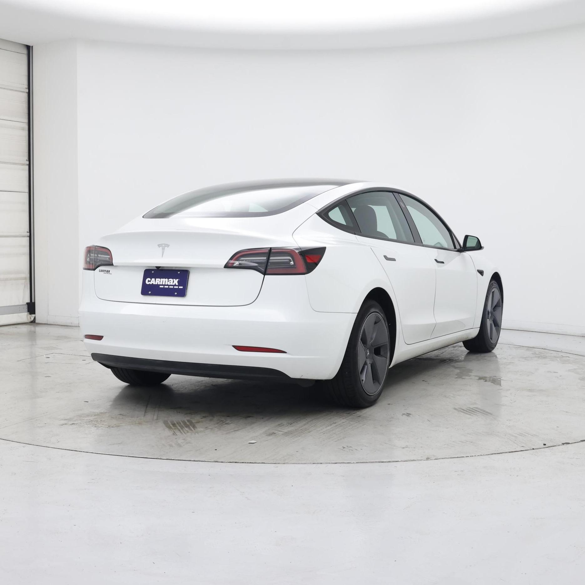 Thumbnail: 2023 Tesla Model 3 - 8