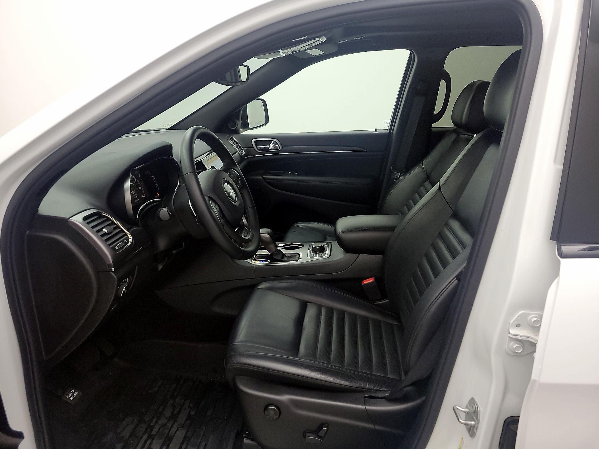 Thumbnail: 2019 Jeep Grand Cherokee - 11