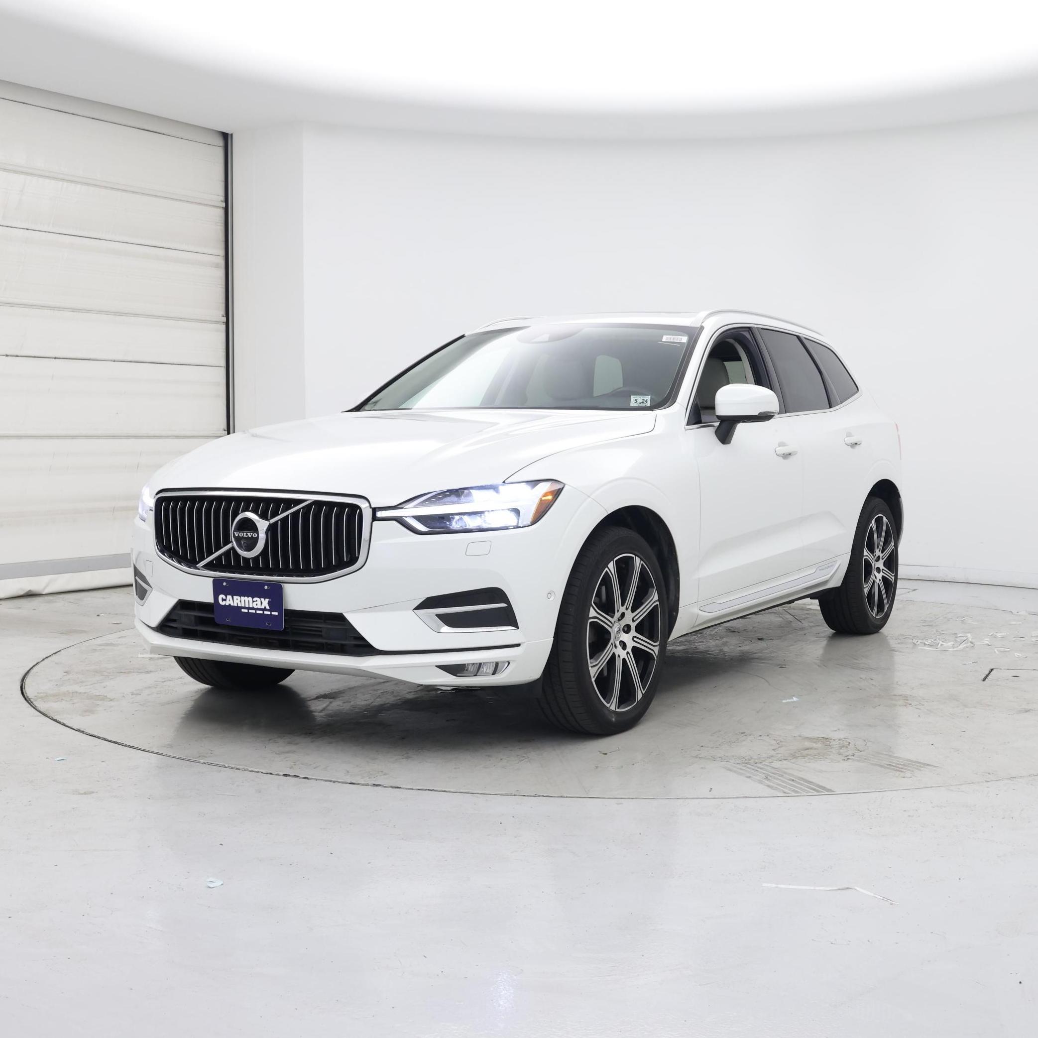 Thumbnail: 2019 Volvo XC60 - 4