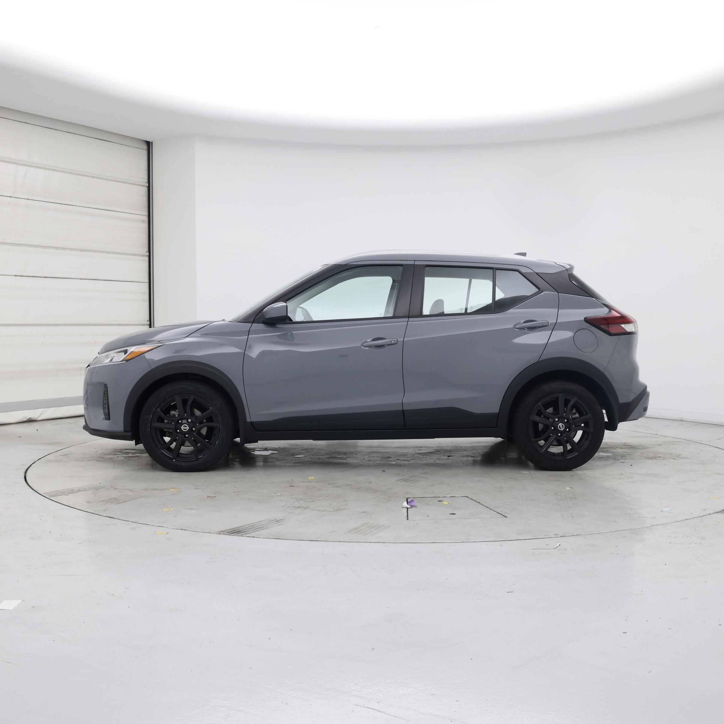 Thumbnail: 2021 Nissan Kicks - 3