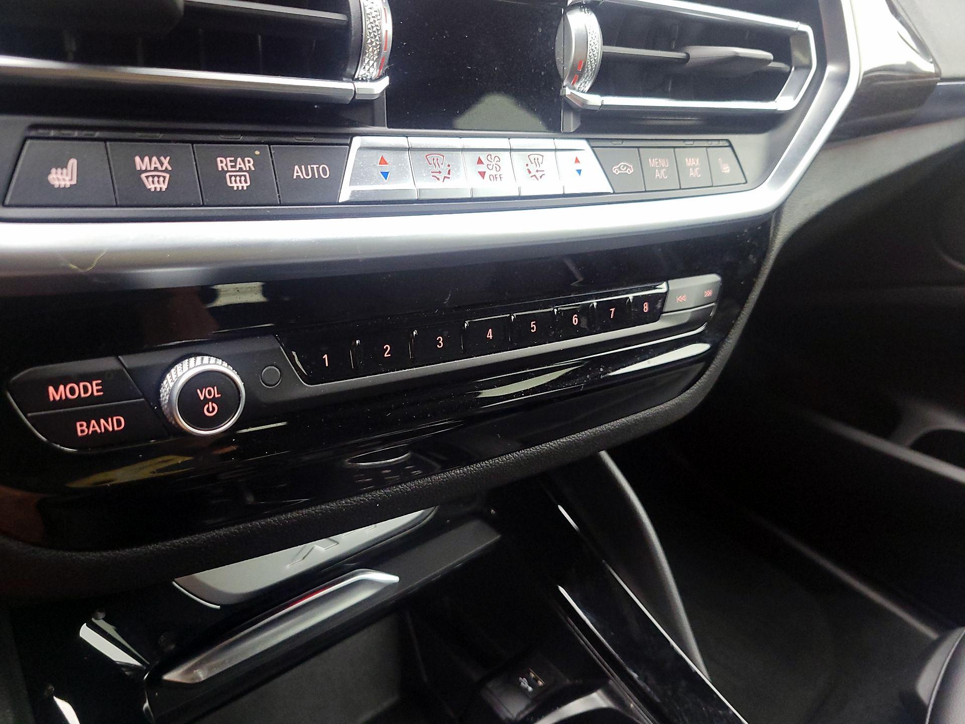 Thumbnail: 2022 BMW X4 - 17