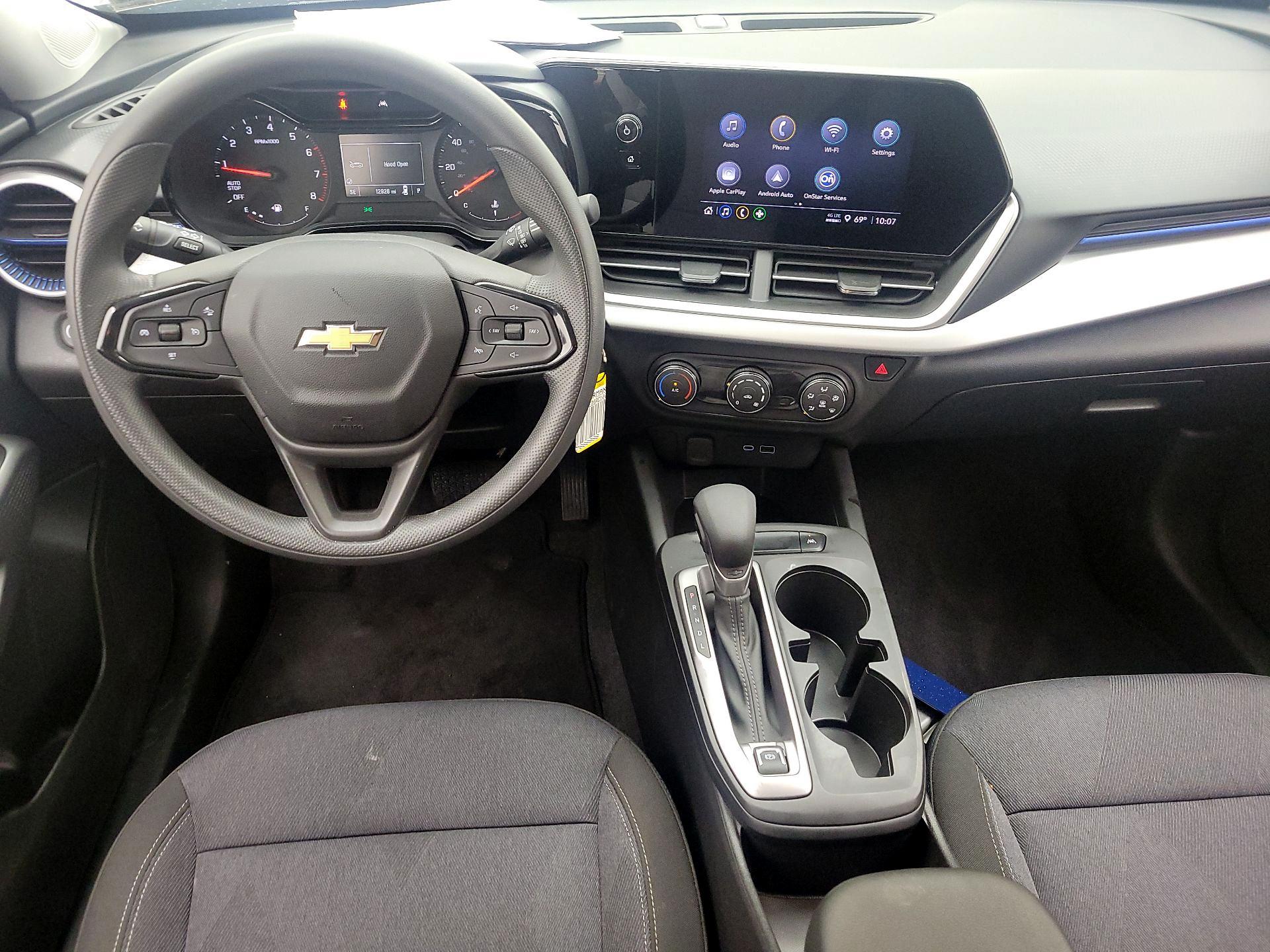 Thumbnail: 2024 Chevrolet Trax - 9