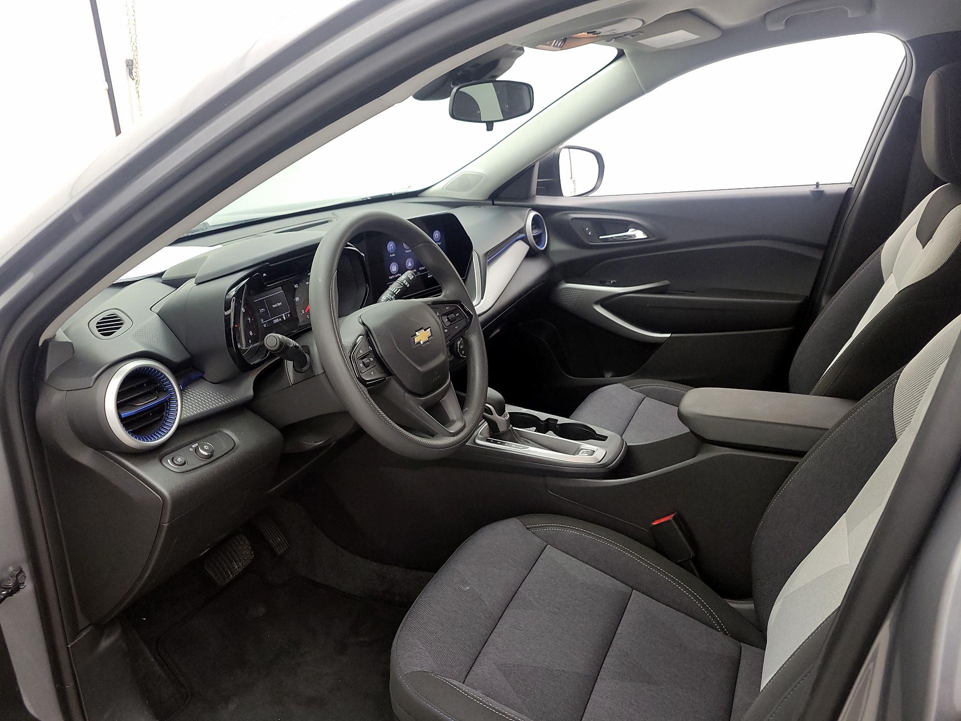 Thumbnail: 2024 Chevrolet Trax - 11