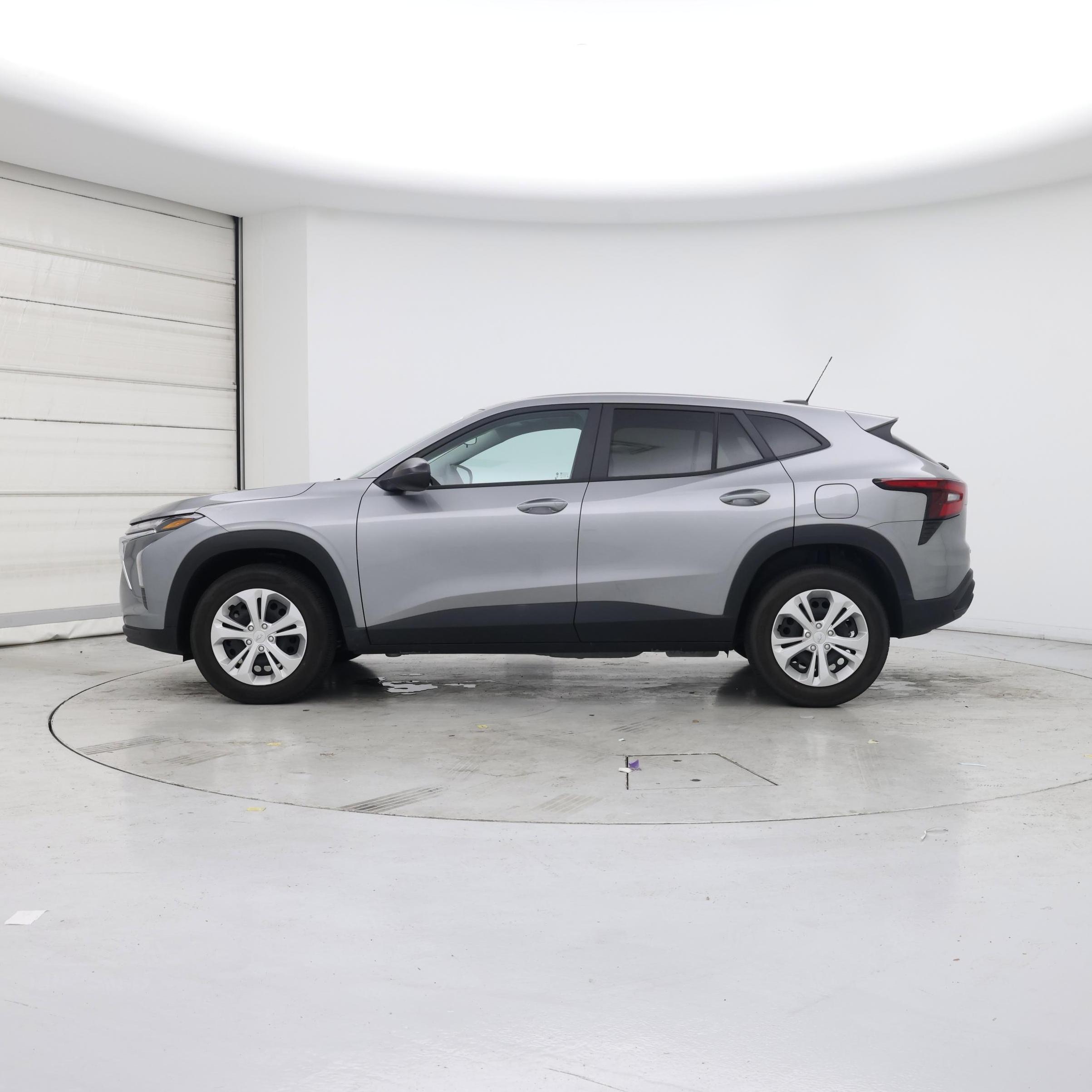 Thumbnail: 2024 Chevrolet Trax - 3