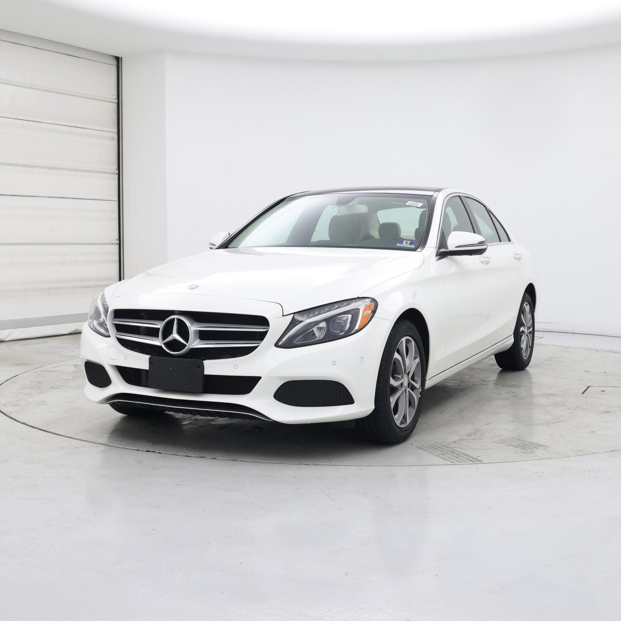Thumbnail: 2016 Mercedes-Benz C-Class - 4