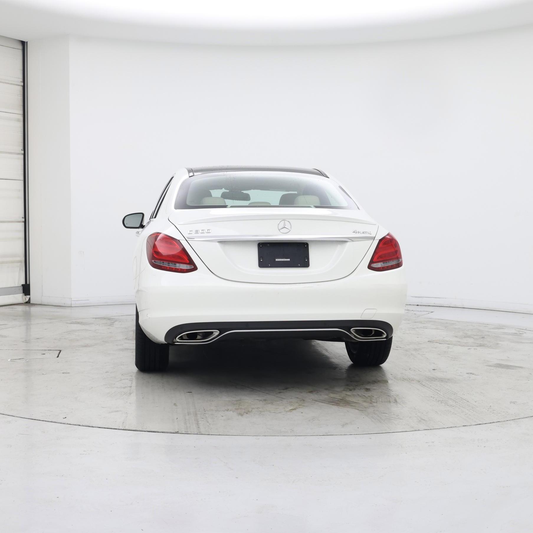 Thumbnail: 2016 Mercedes-Benz C-Class - 6