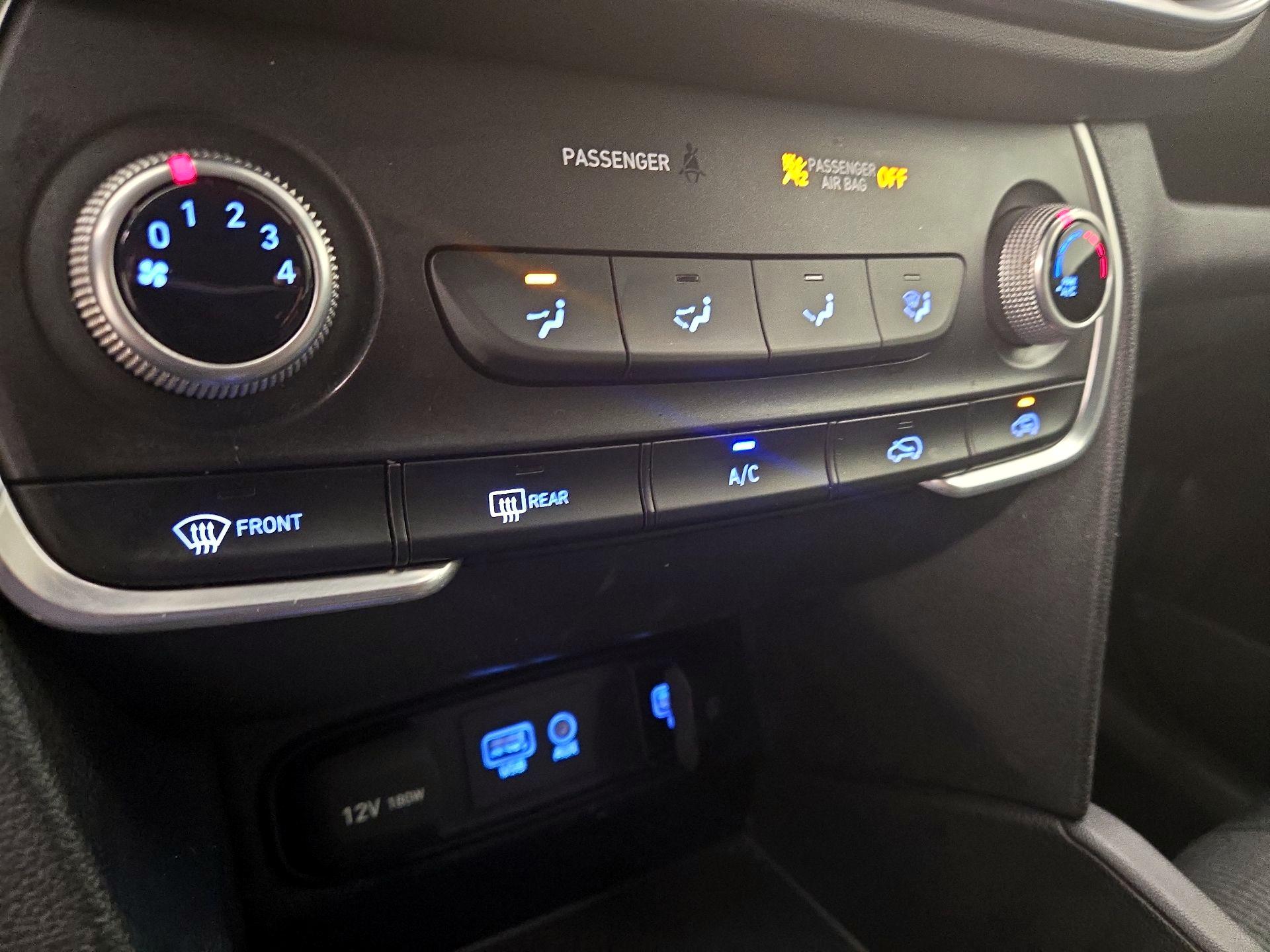 Thumbnail: 2020 Hyundai Santa Fe - 16