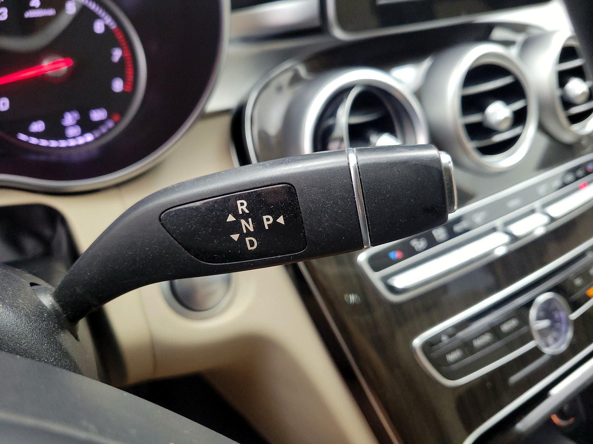 Thumbnail: 2017 Mercedes-Benz C-Class - 17