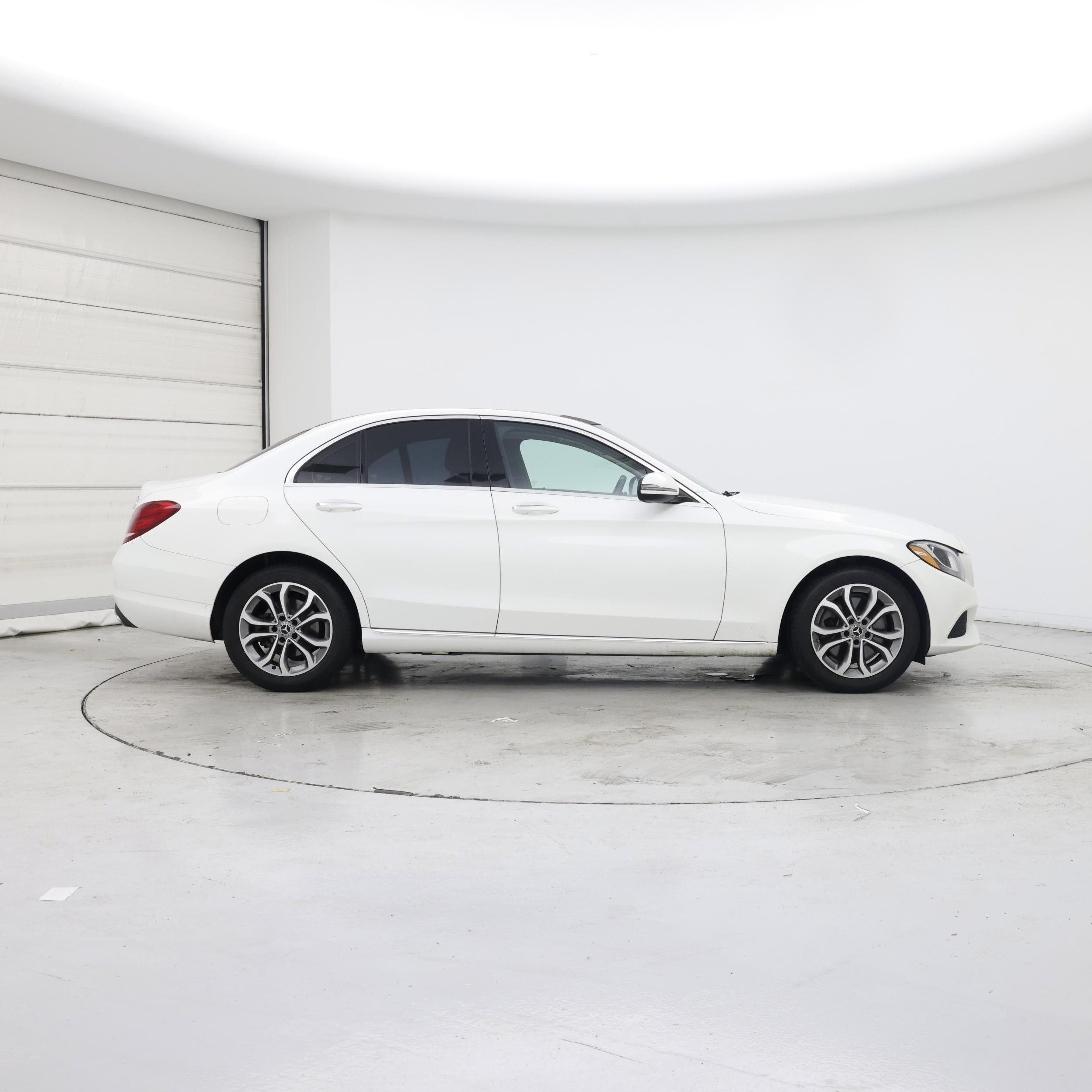 Thumbnail: 2017 Mercedes-Benz C-Class - 7