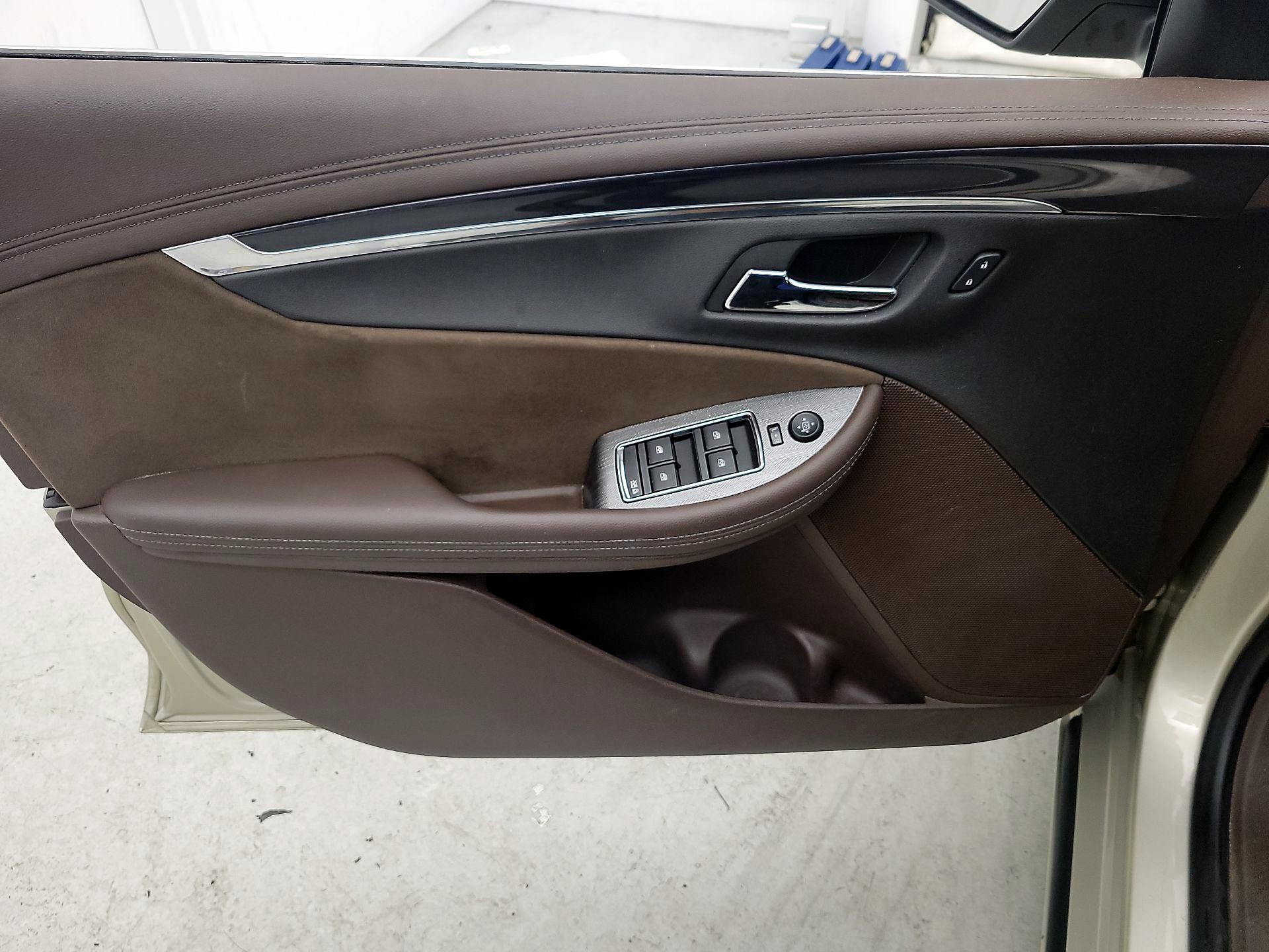 Thumbnail: 2014 Chevrolet Impala - 12