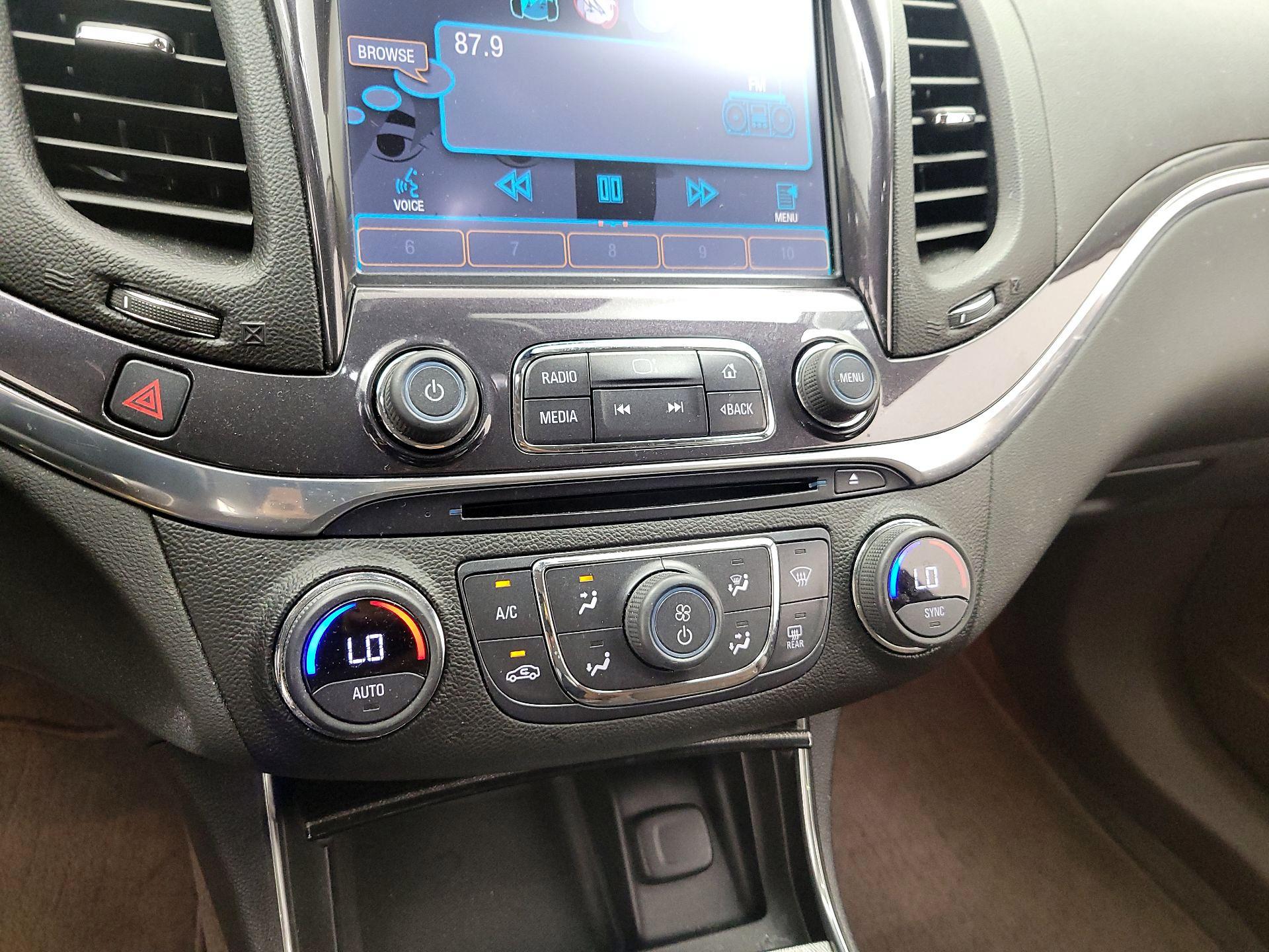 Thumbnail: 2014 Chevrolet Impala - 16