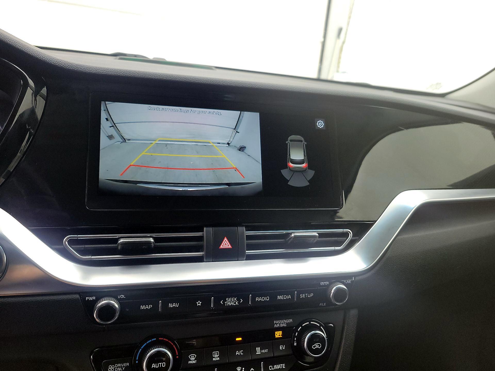 Thumbnail: 2020 Kia Niro - 14