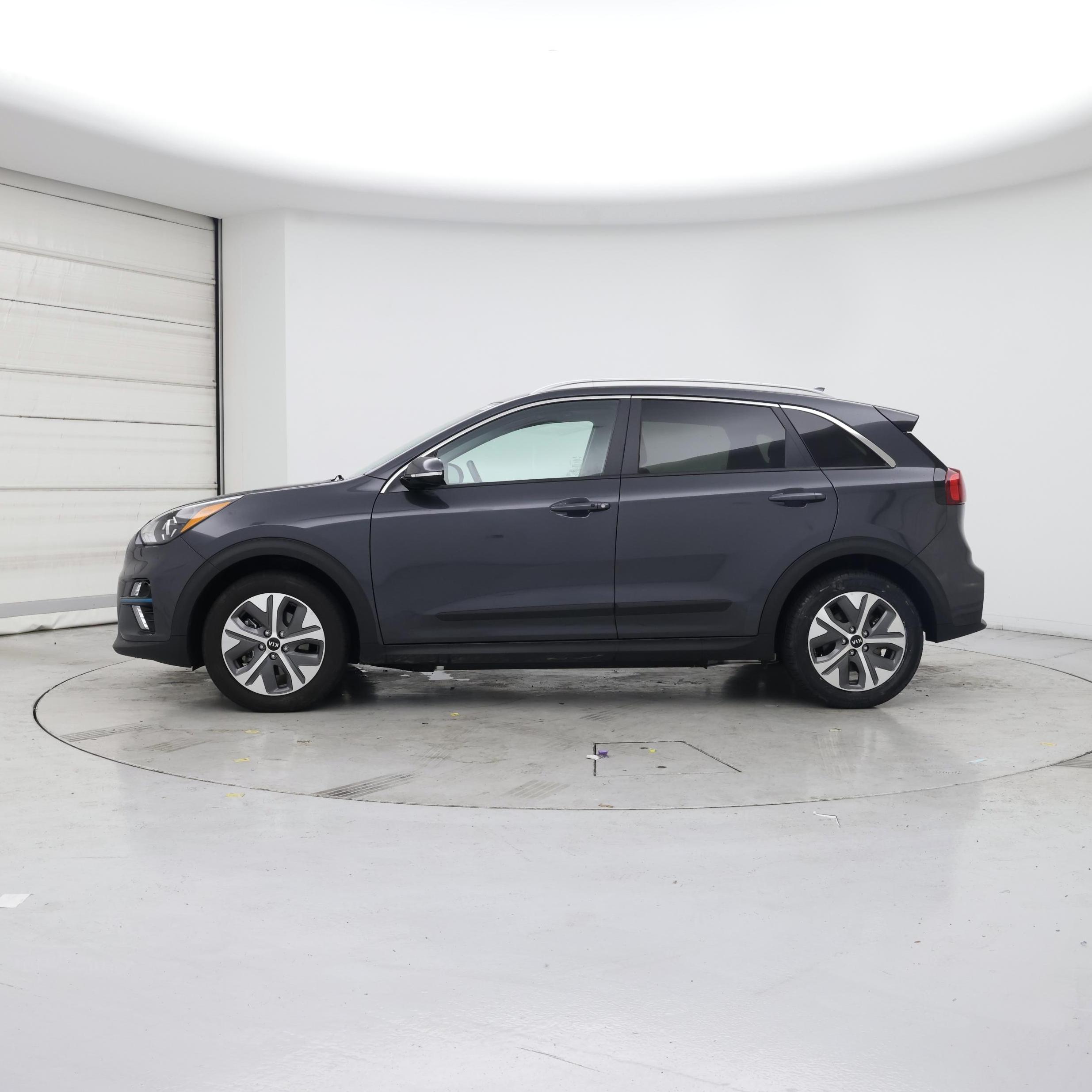Thumbnail: 2020 Kia Niro - 3
