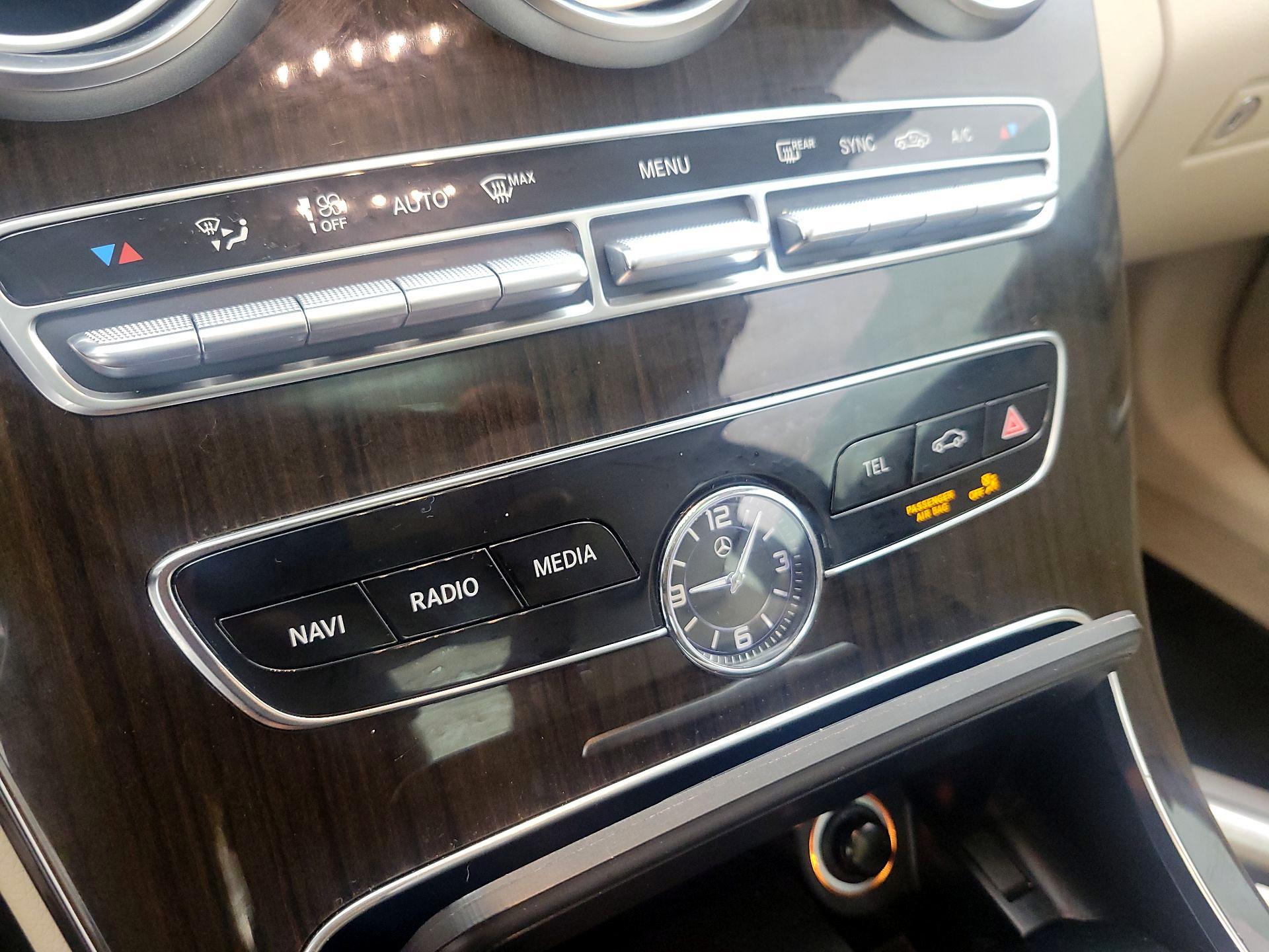 Thumbnail: 2019 Mercedes-Benz C-Class - 17