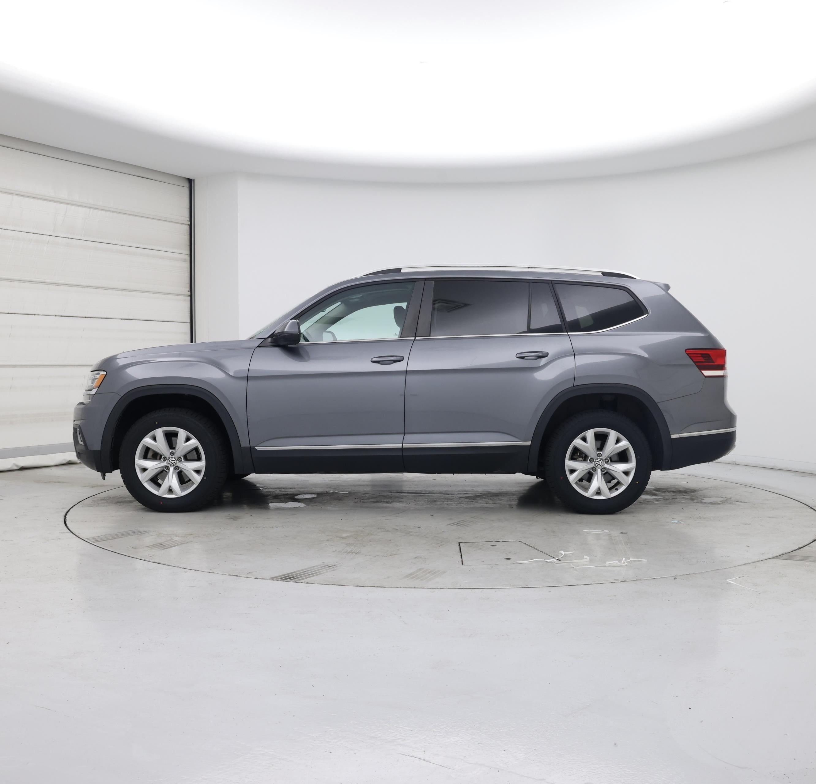 Thumbnail: 2018 Volkswagen Atlas - 3