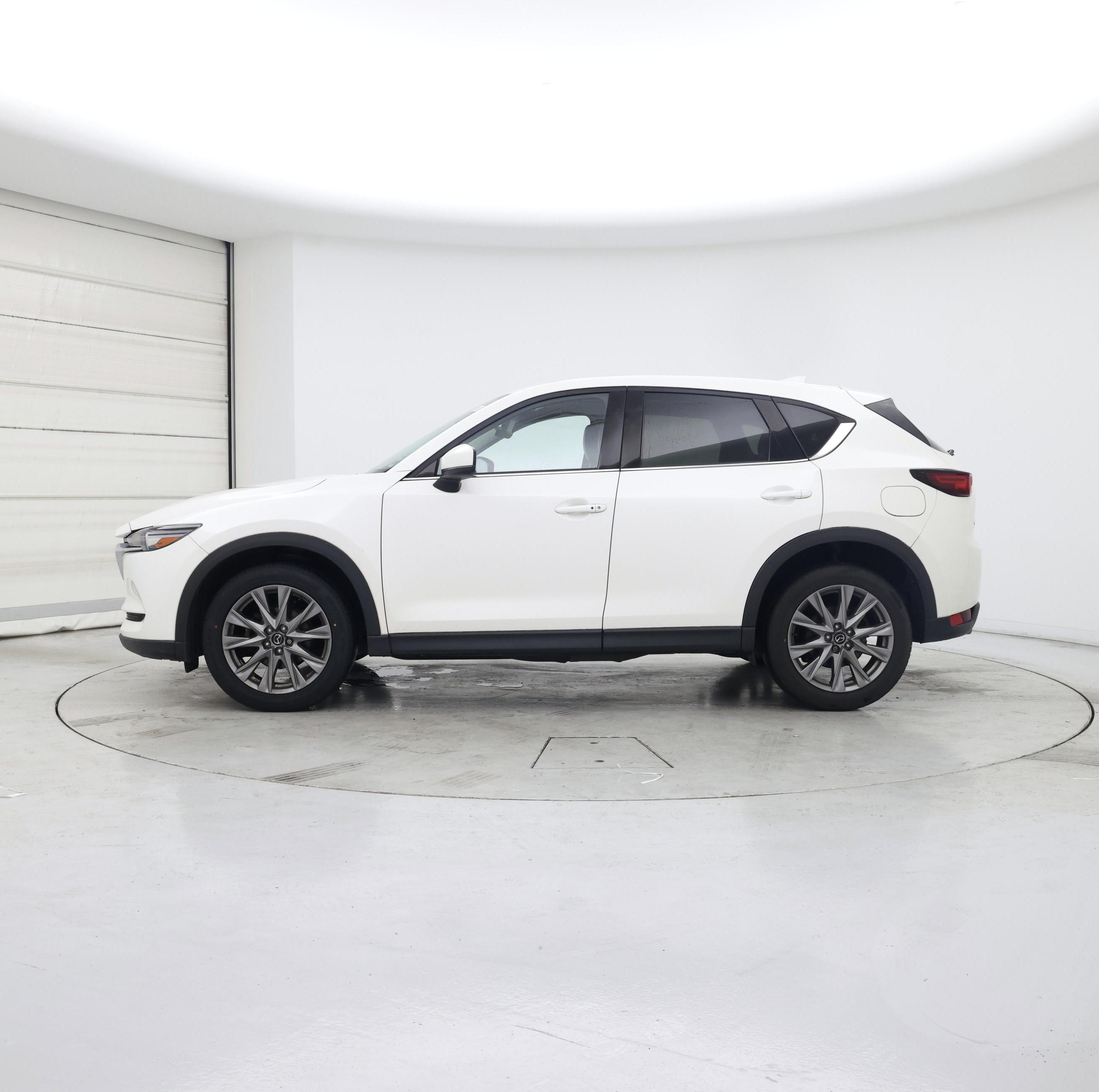 Thumbnail: 2021 Mazda CX-5 - 3