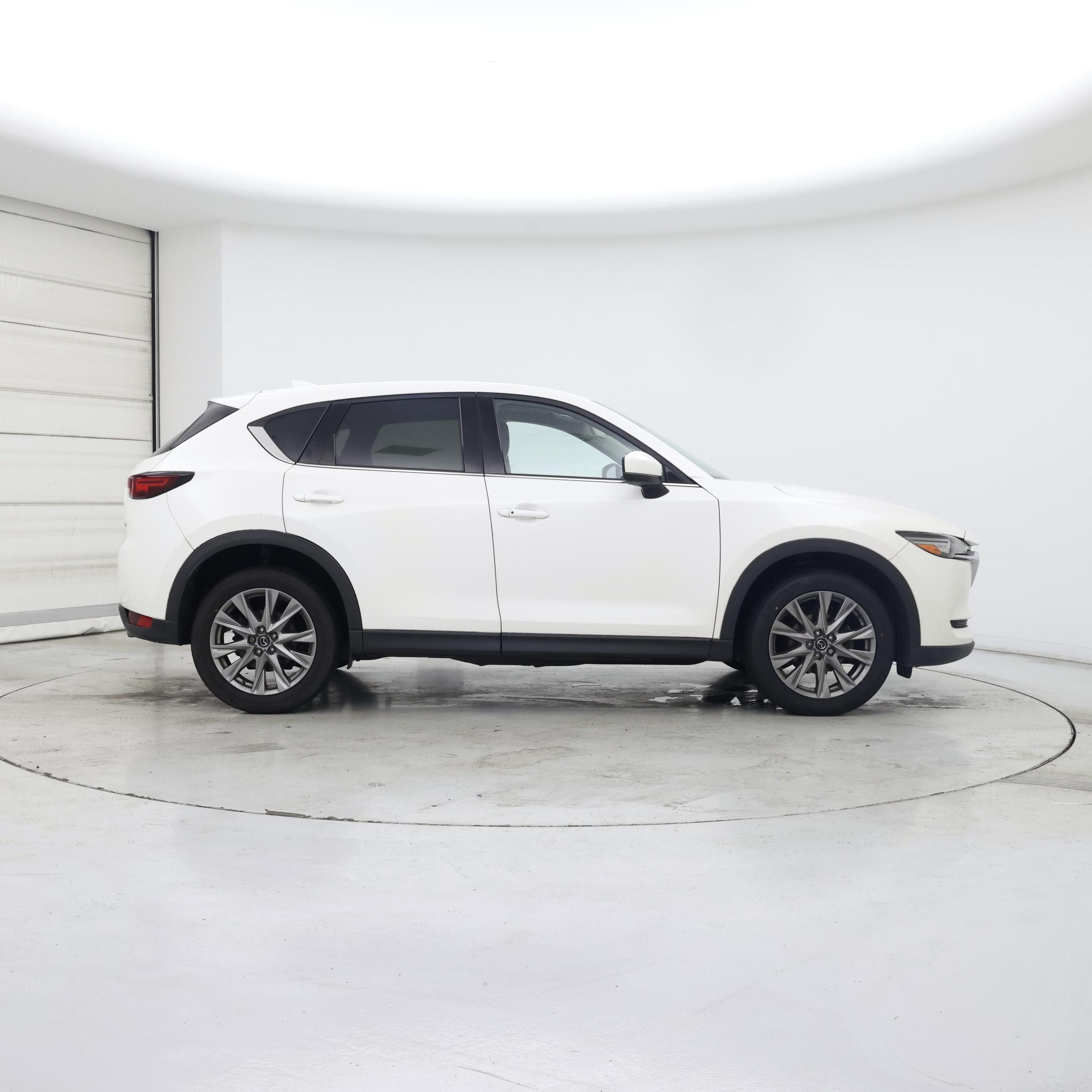 Thumbnail: 2021 Mazda CX-5 - 7