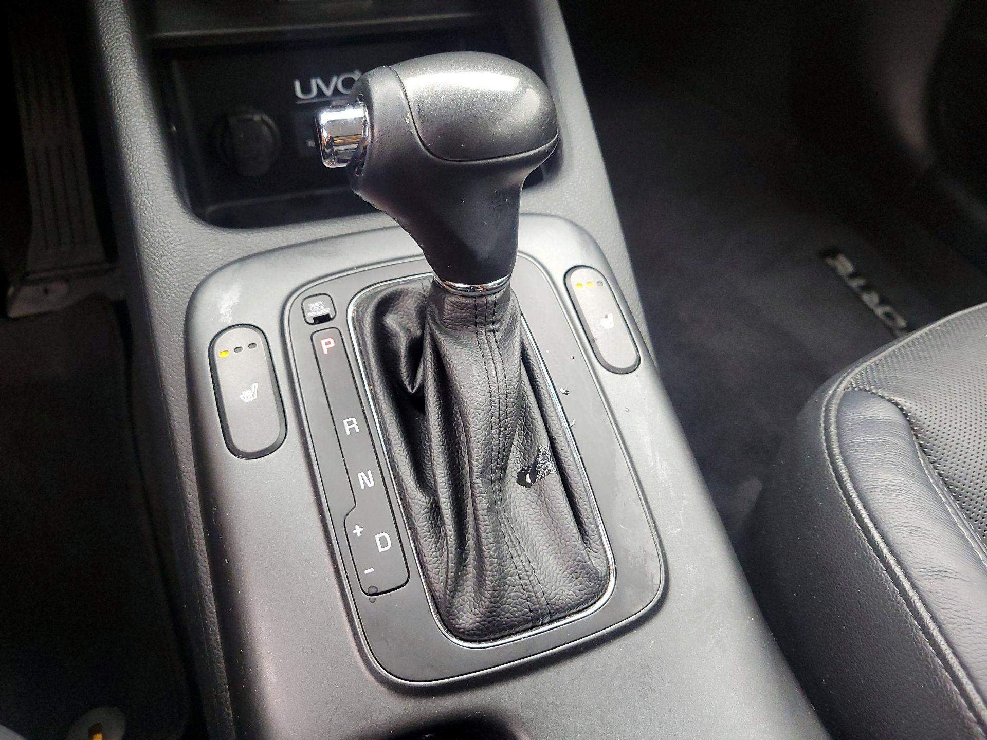 Thumbnail: 2016 Kia Forte - 18