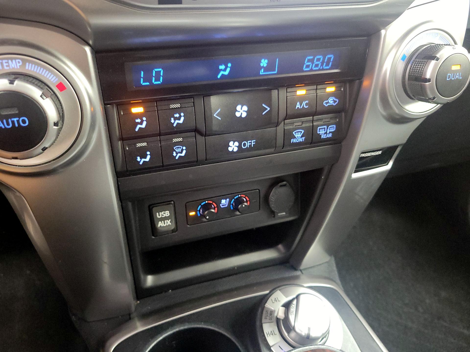 Thumbnail: 2016 Toyota 4Runner - 16