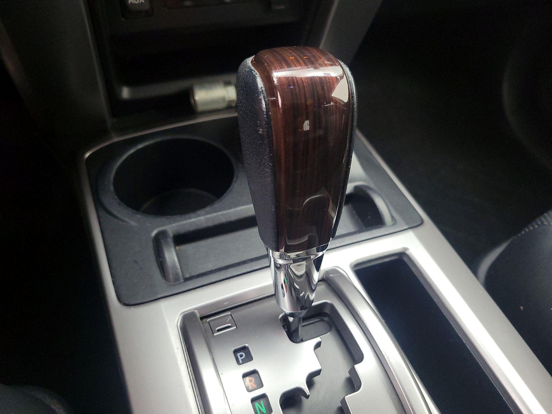 Thumbnail: 2016 Toyota 4Runner - 17
