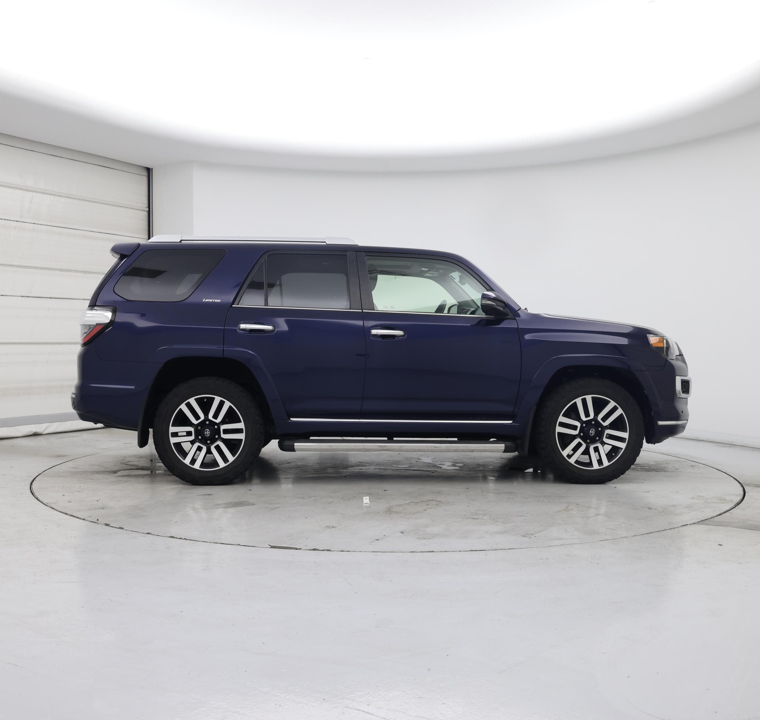 Thumbnail: 2016 Toyota 4Runner - 7