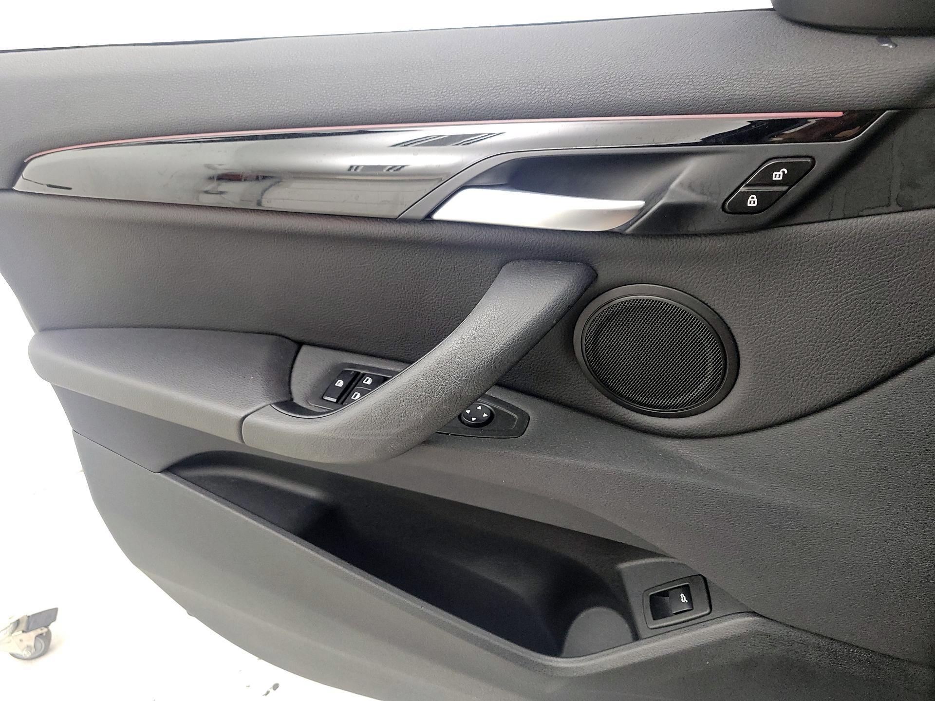 Thumbnail: 2021 BMW X1 - 12